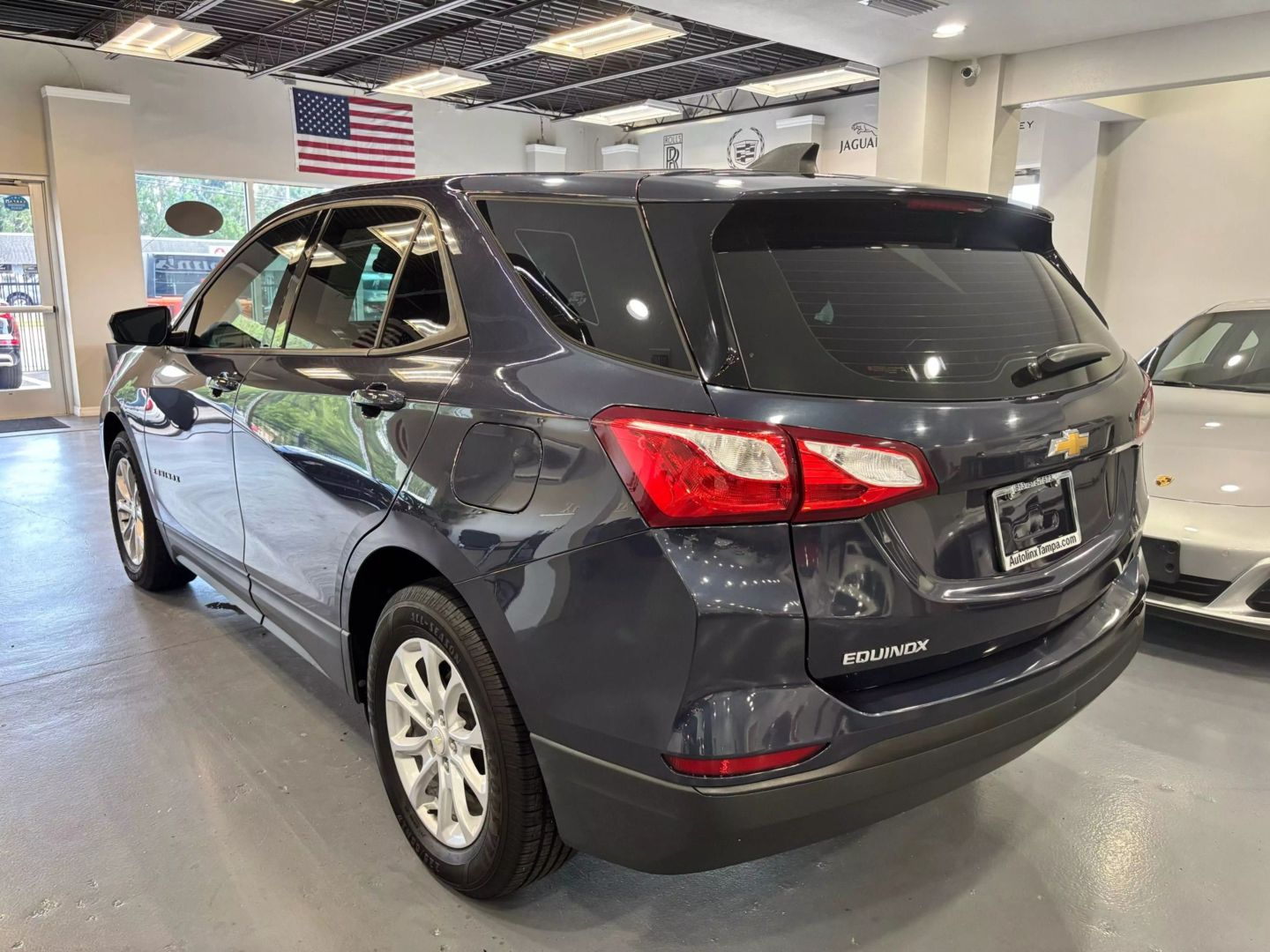2019 Chevrolet Equinox Ls Sport Utility 4d - Image 5