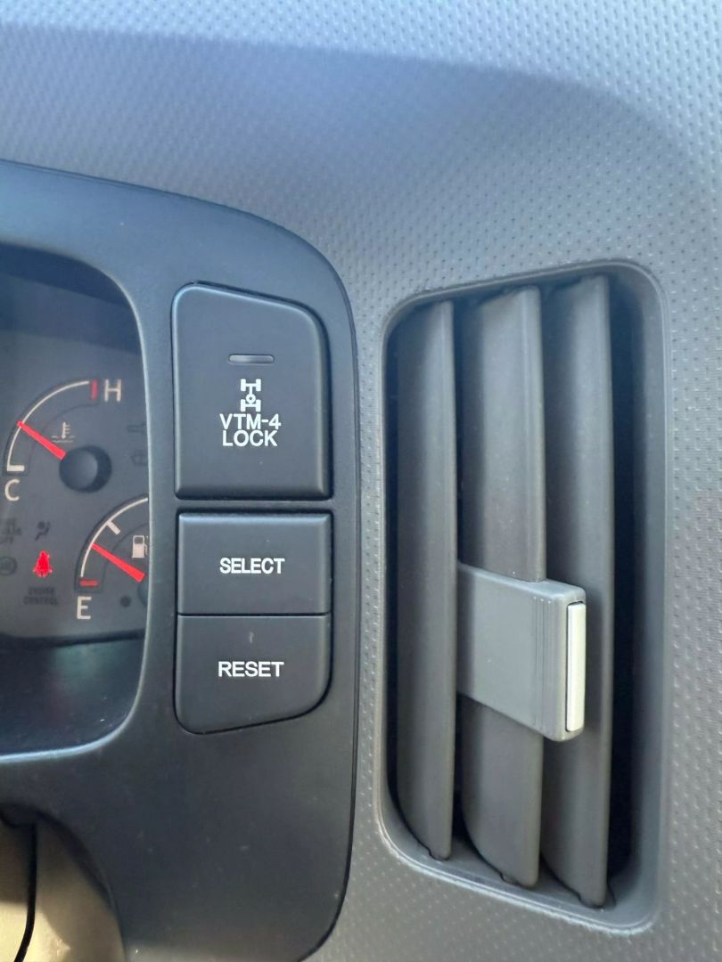 2006 Honda Ridgeline - Image 38