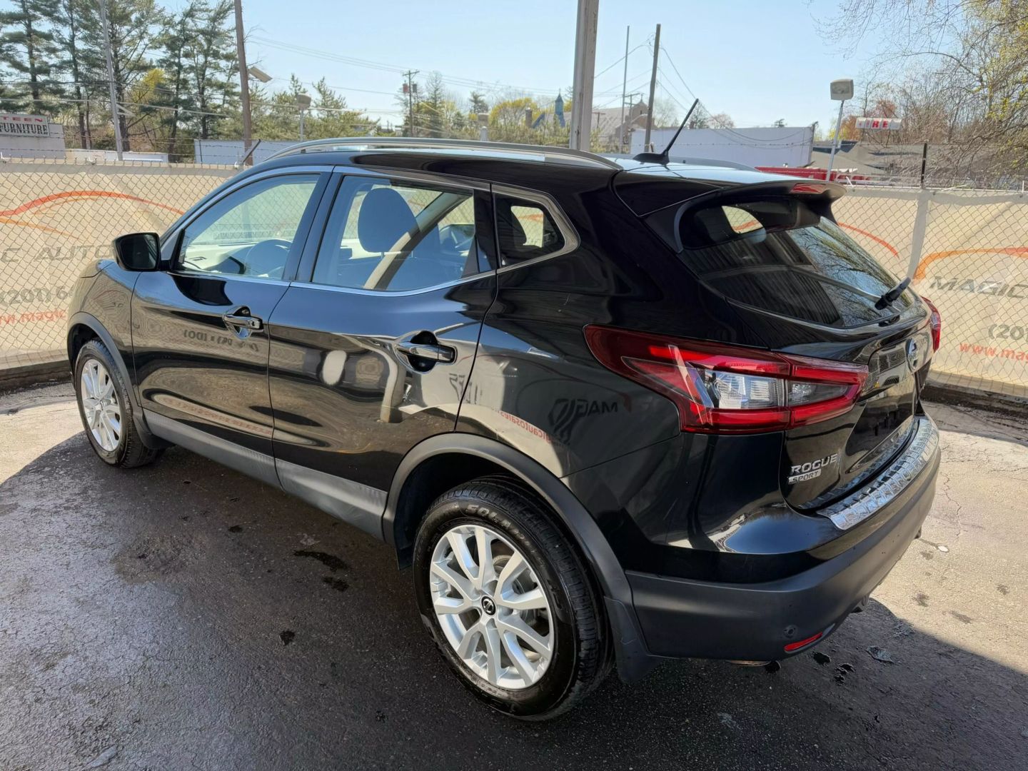 2020 Nissan Rogue Sport - Image 13