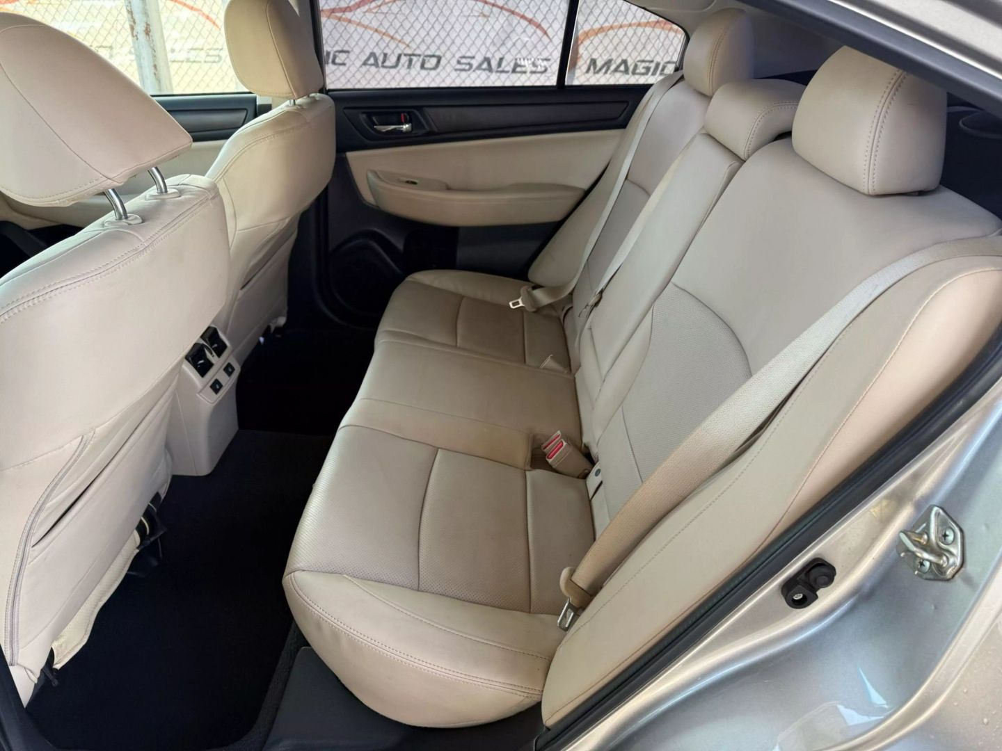 2017 Subaru Legacy - Image 18
