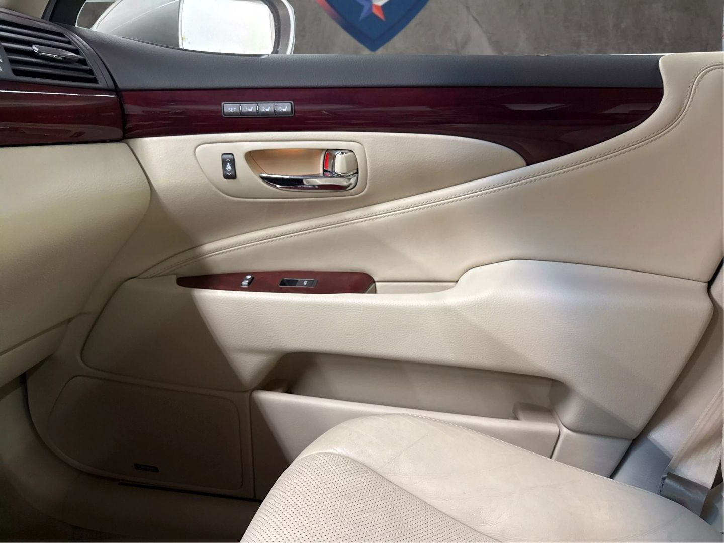 2011 Lexus Ls - Image 42