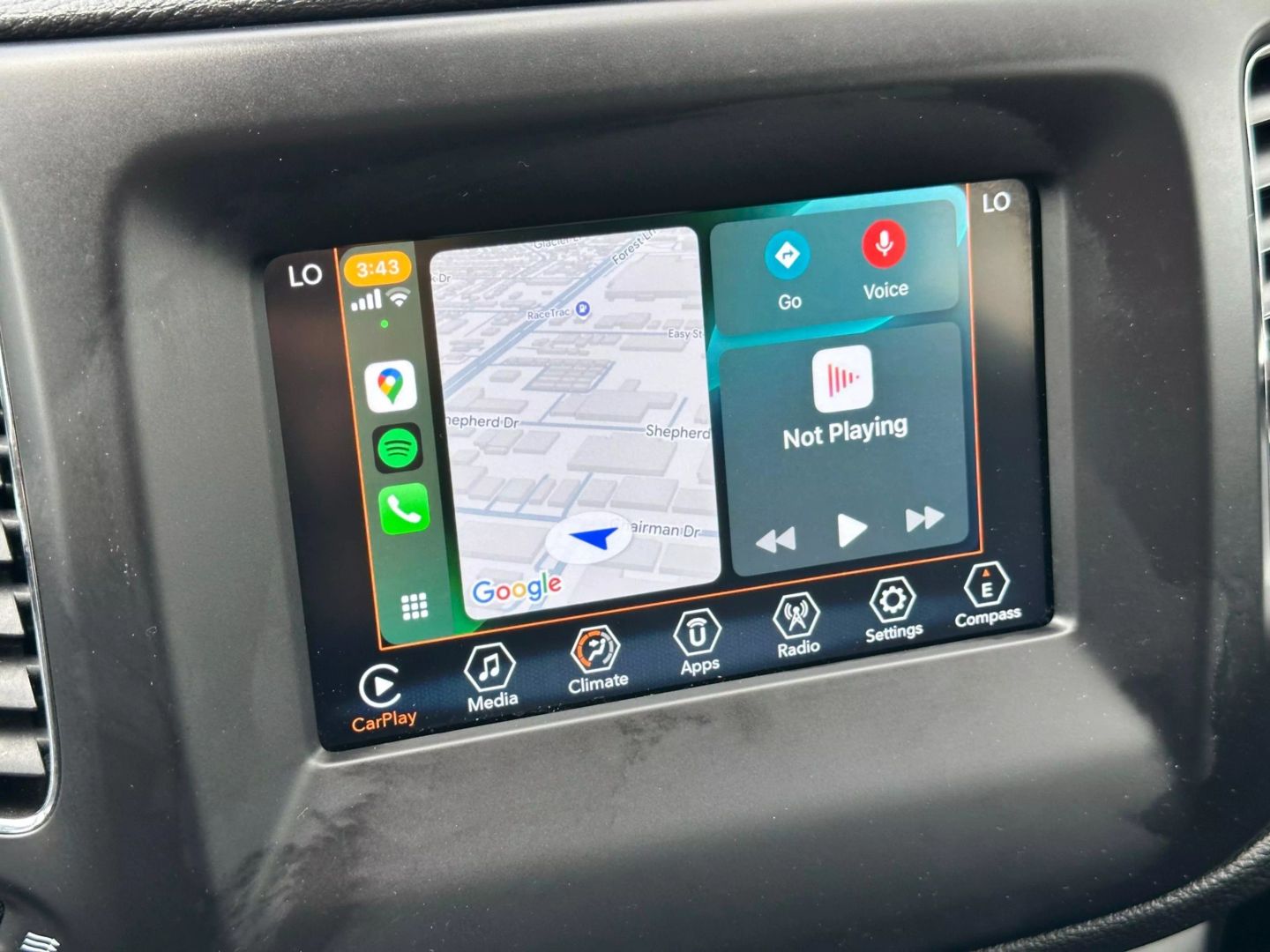2019 Jeep Compass - Image 32