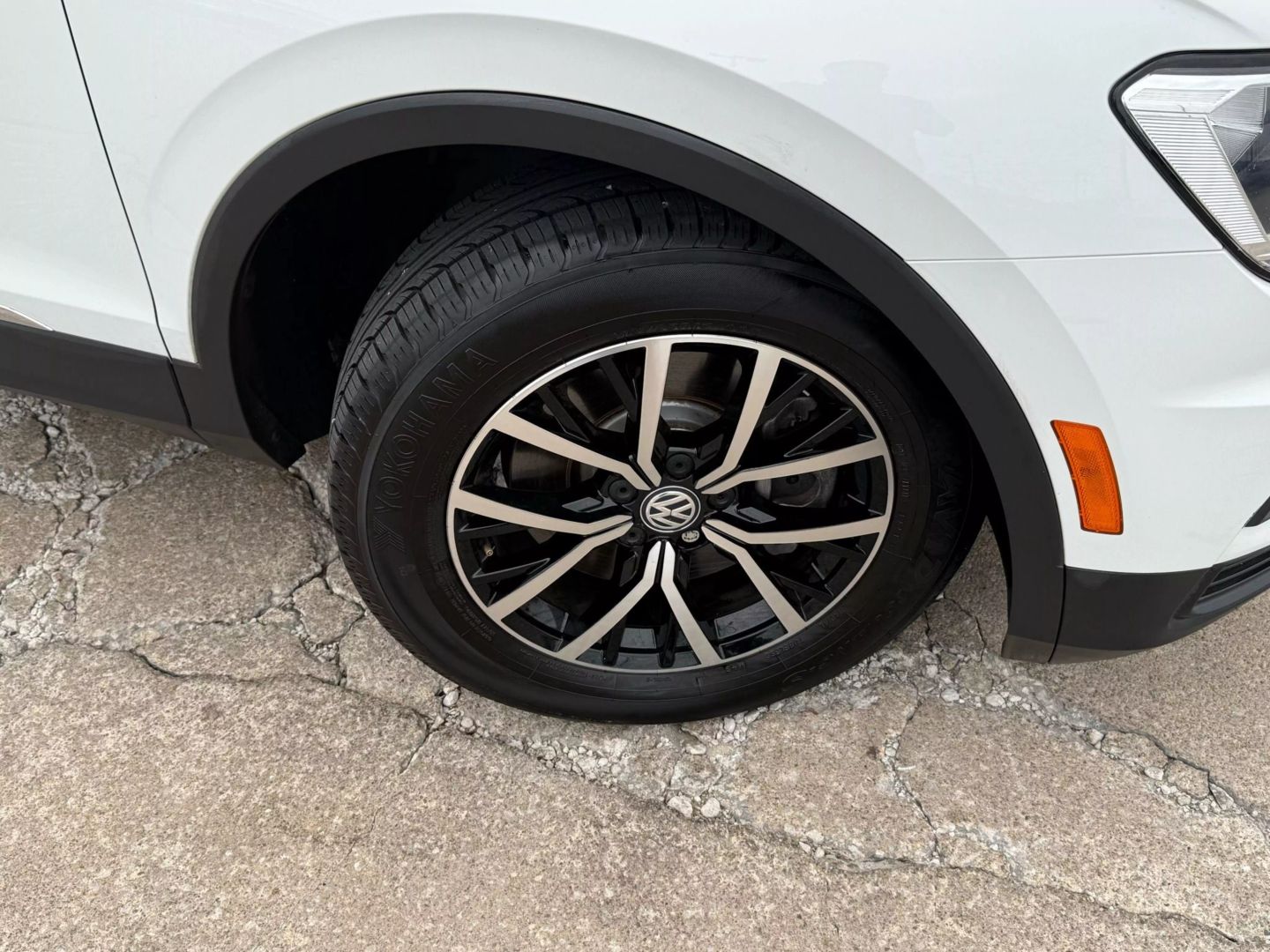 2021 Volkswagen Tiguan - Image 55