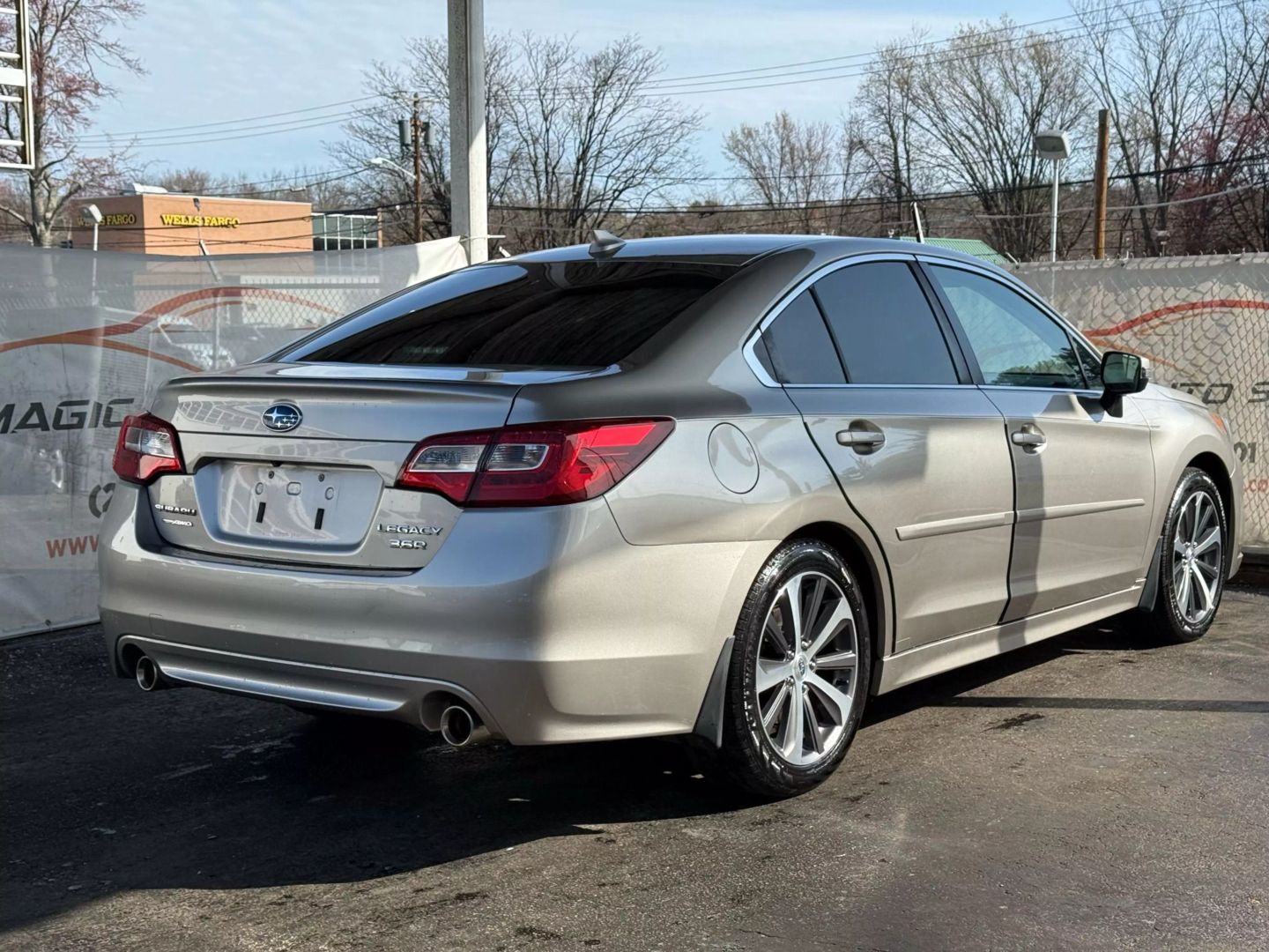 2017 Subaru Legacy - Image 11
