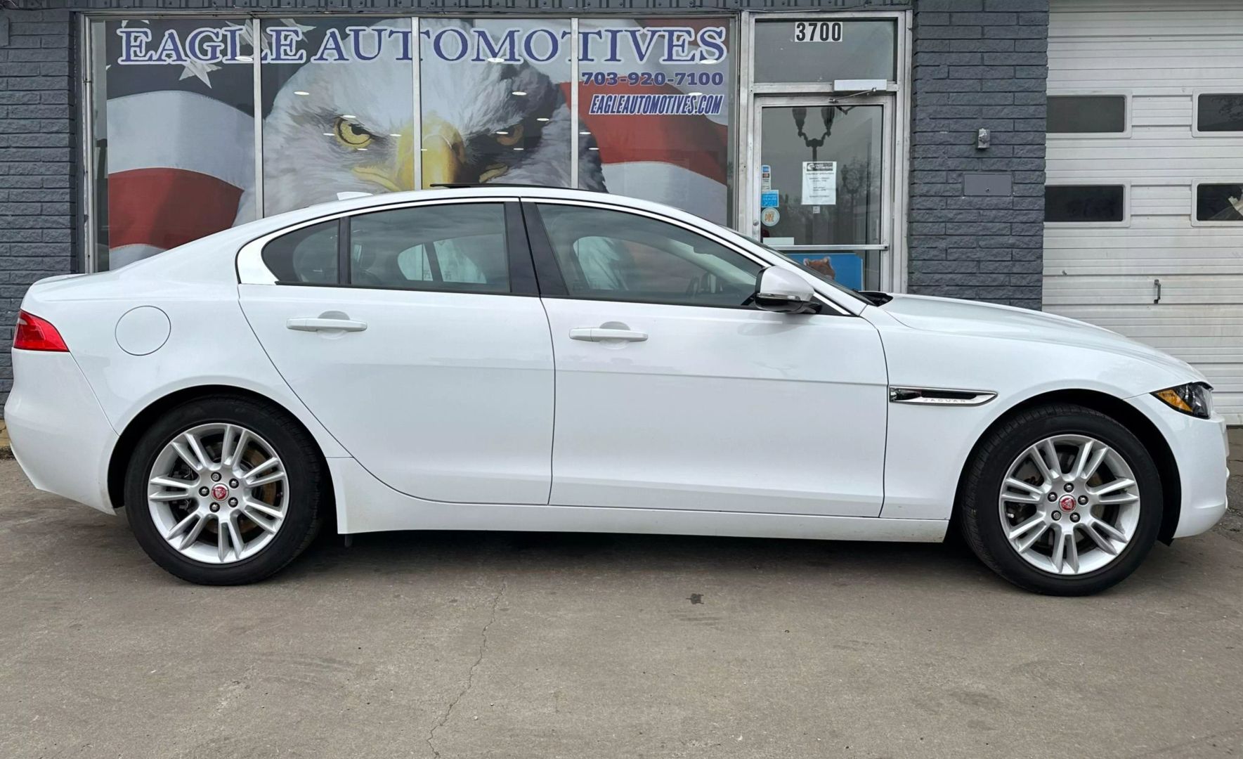 Used 2018 Jaguar XE Premium with VIN SAJAJ4FN2JCP29002 for sale in Arlington, VA