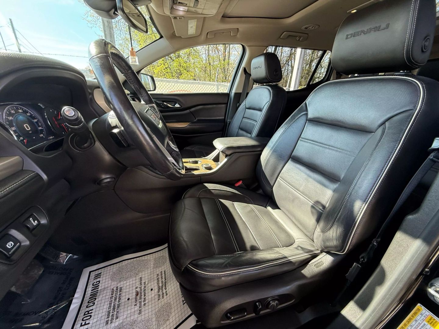 2017 Gmc Acadia - Image 16