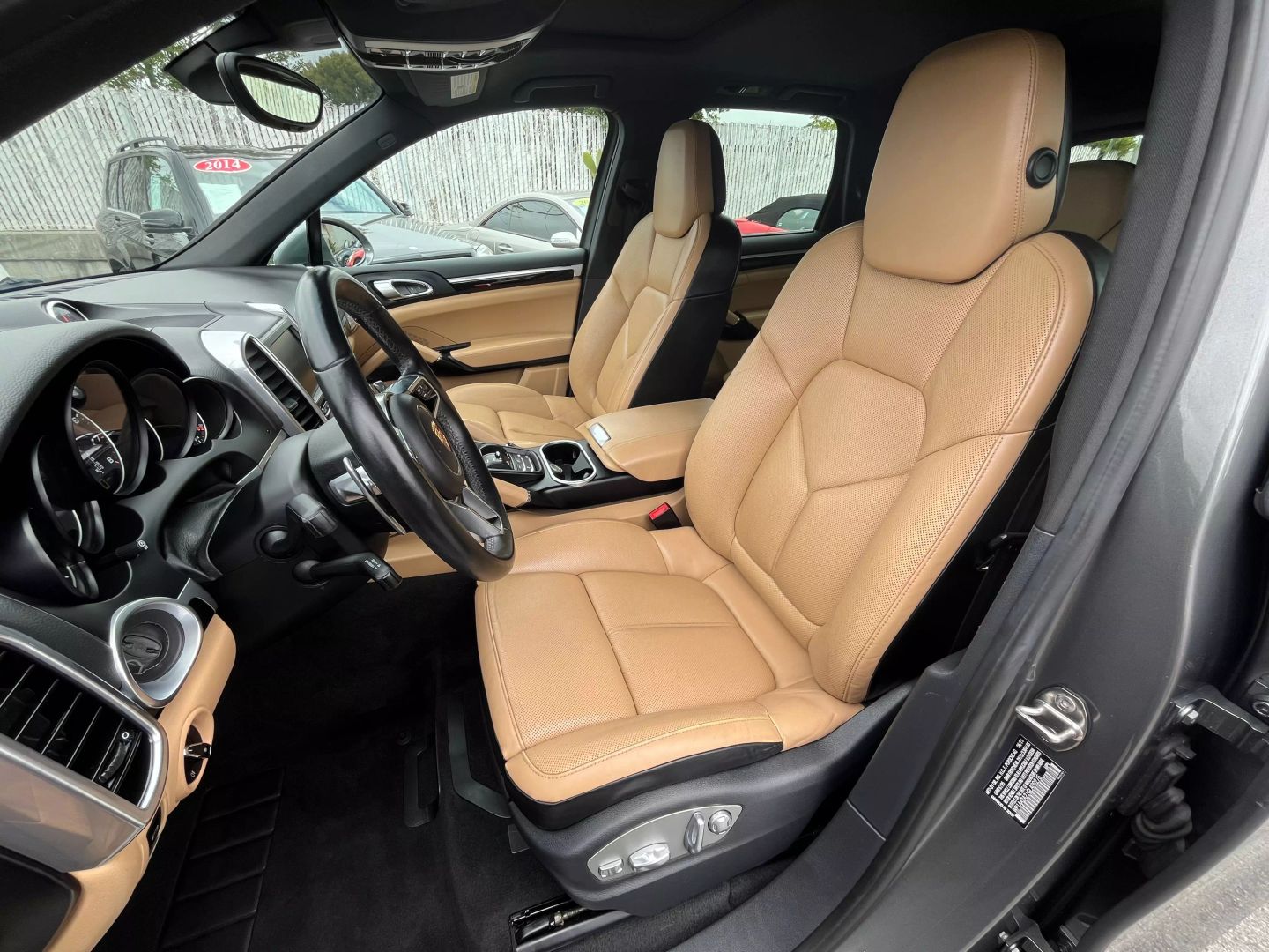 2016 Porsche Cayenne  Vin: Wp1aa2a21gla09276 Stock Id: A09276 - Image 9