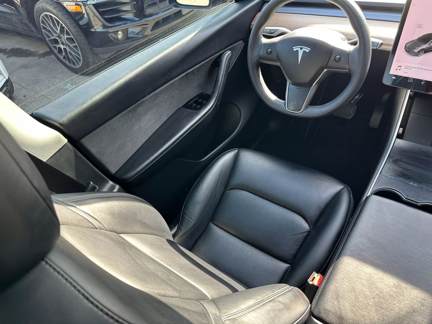 Image 8 of 2020 TESLA MODELY