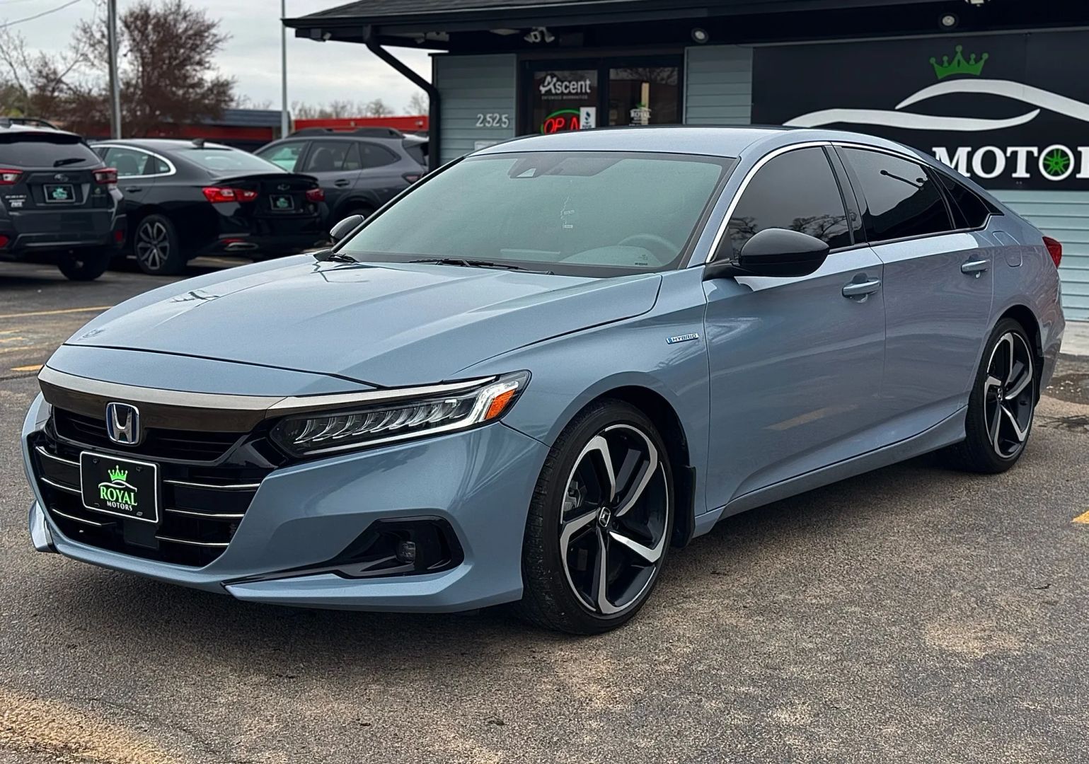 2022 Honda Accord Hybrid - Image 7