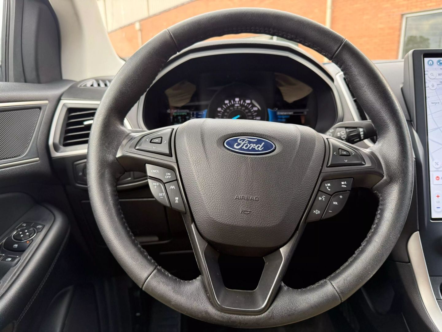 2022 Ford Edge - Image 28