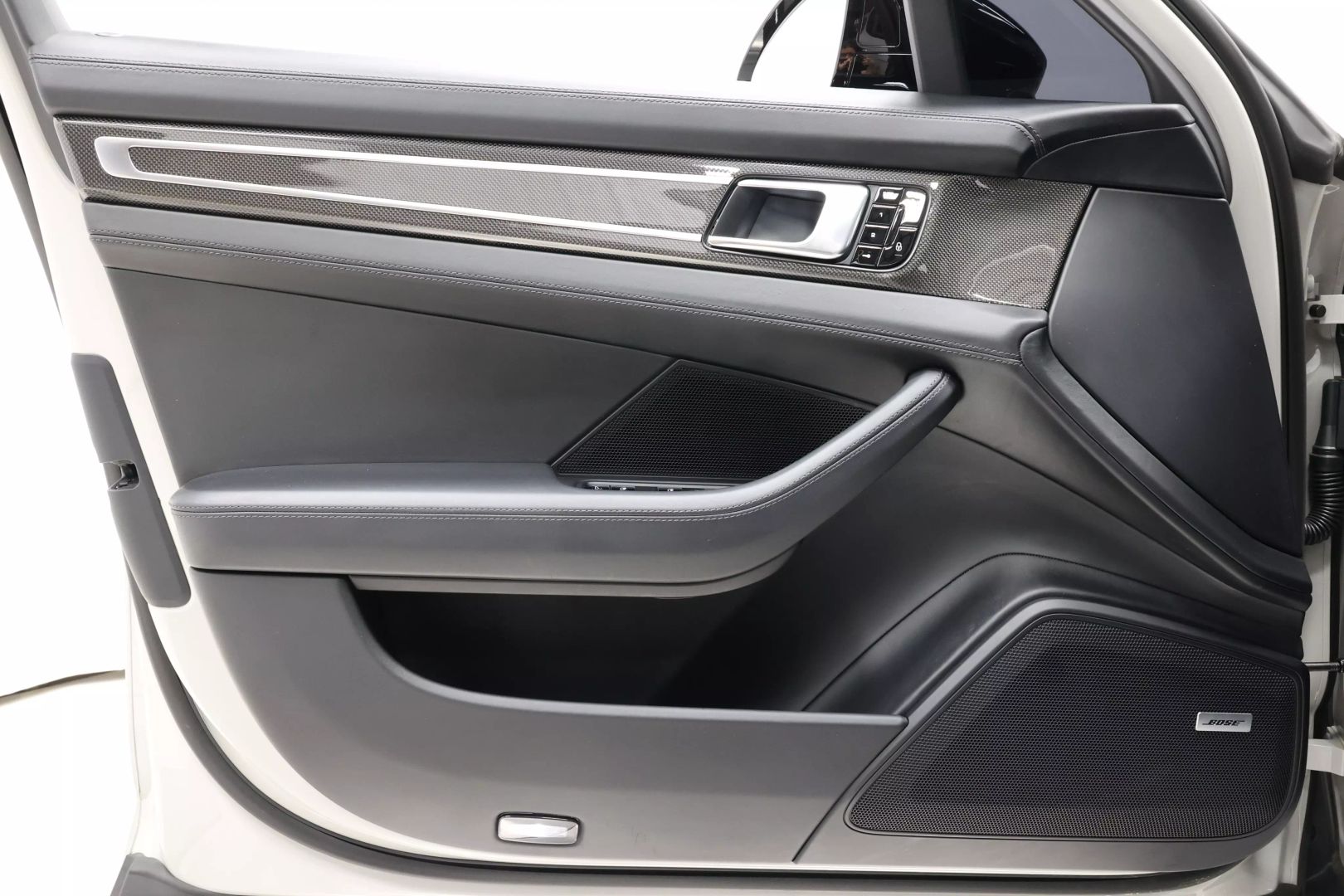 2017 Porsche Panamera - Image 9