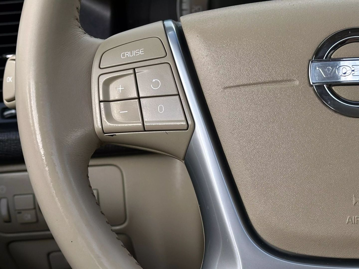 2013 Volvo Xc60 - Image 31