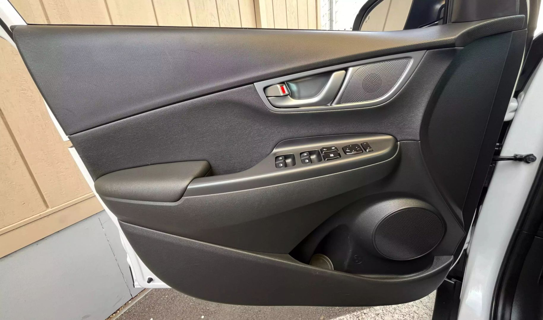 2019 Hyundai Kona Electric  Vin: Km8k33ag4ku029358 Stock Id: 029358 - Image 9