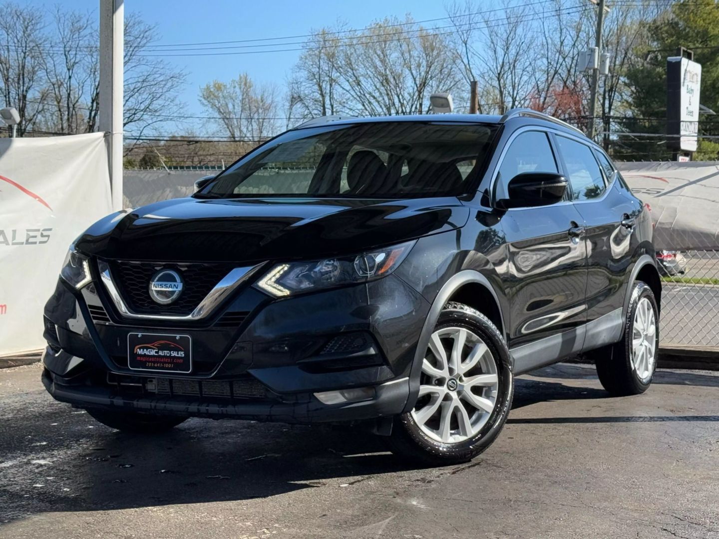 2020 Nissan Rogue Sport - Image 1