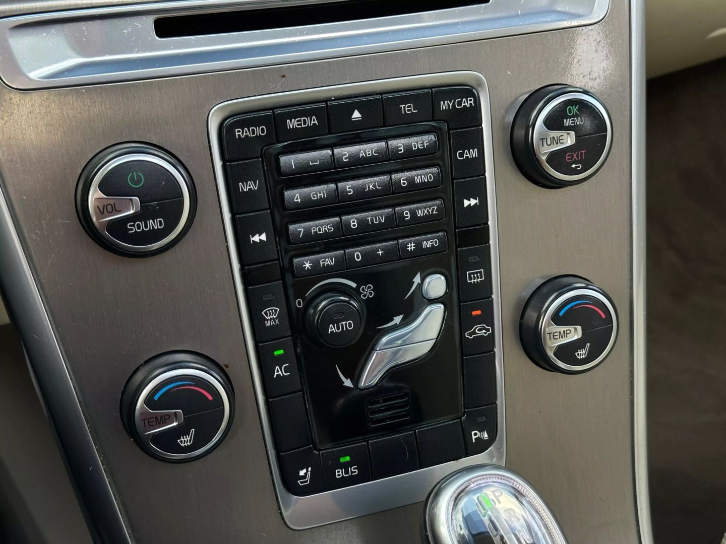 2013 Volvo Xc60 - Image 38