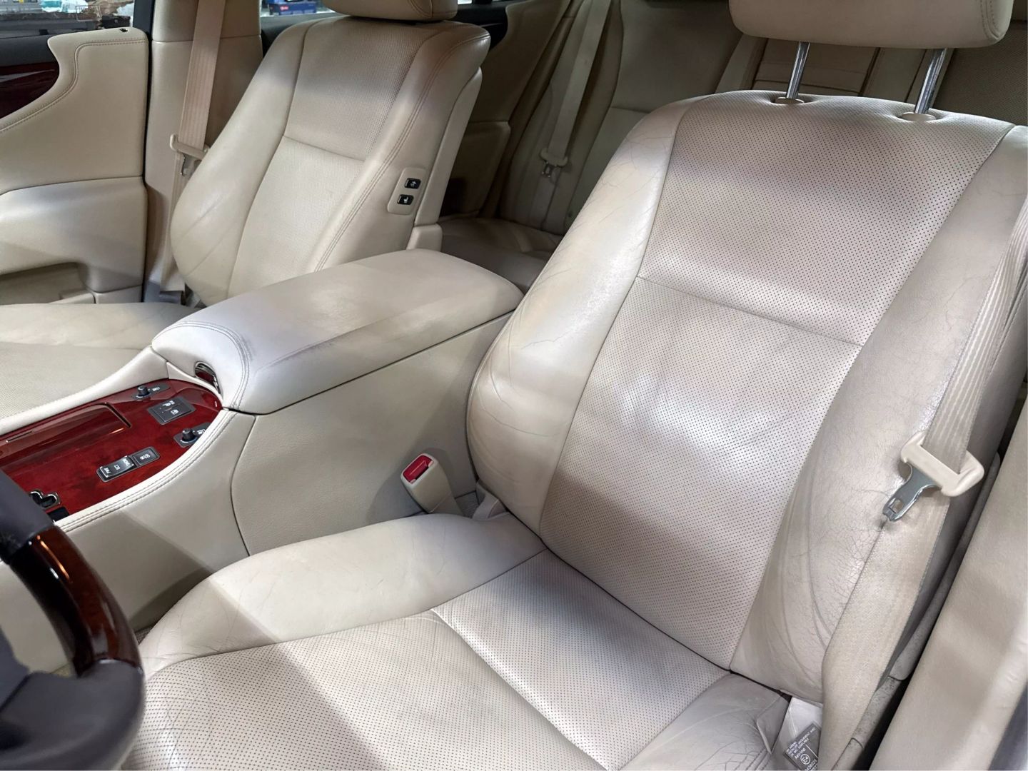2011 Lexus Ls - Image 32