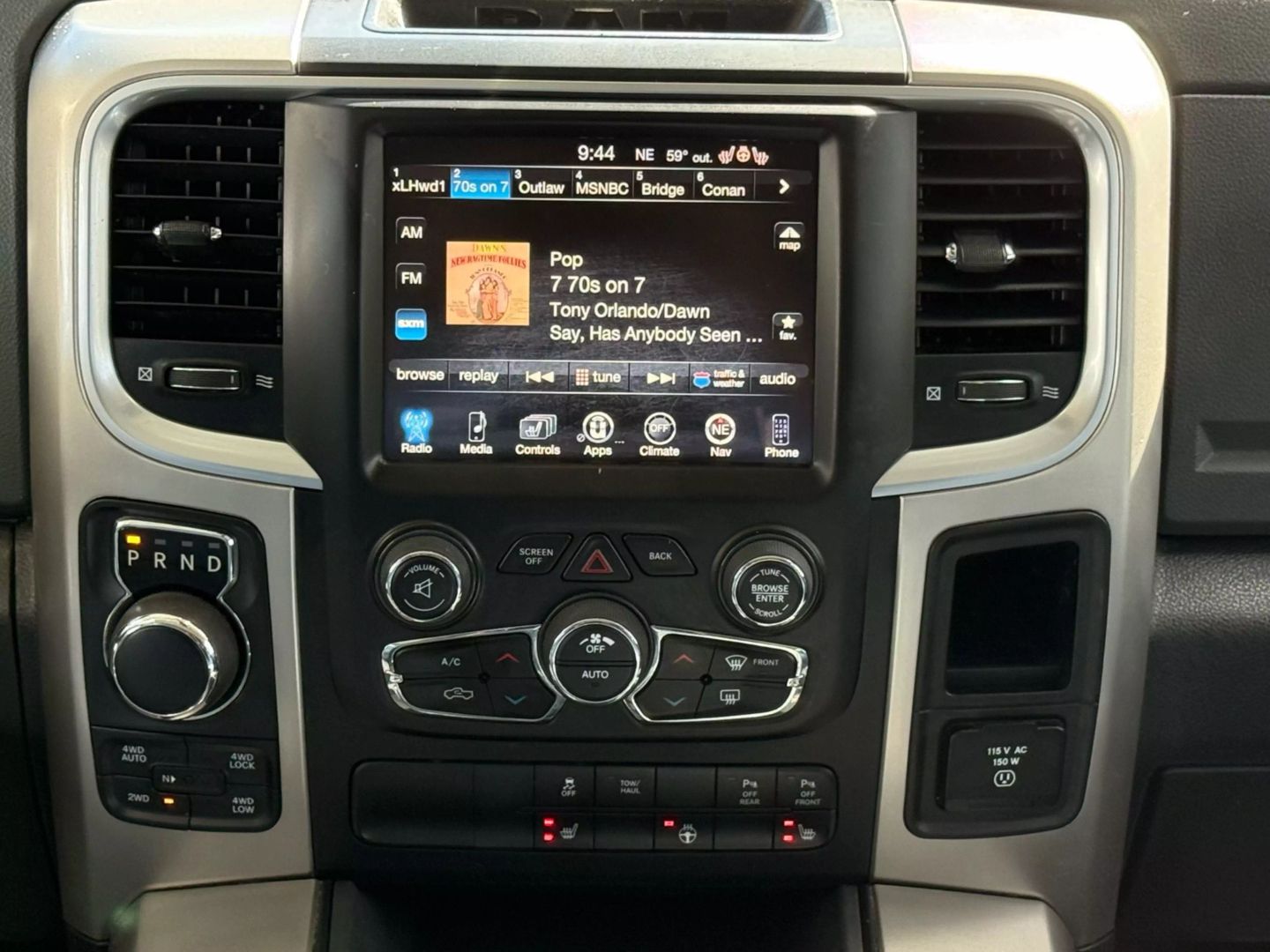 2017 Ram 1500 Crew Cab - Image 28
