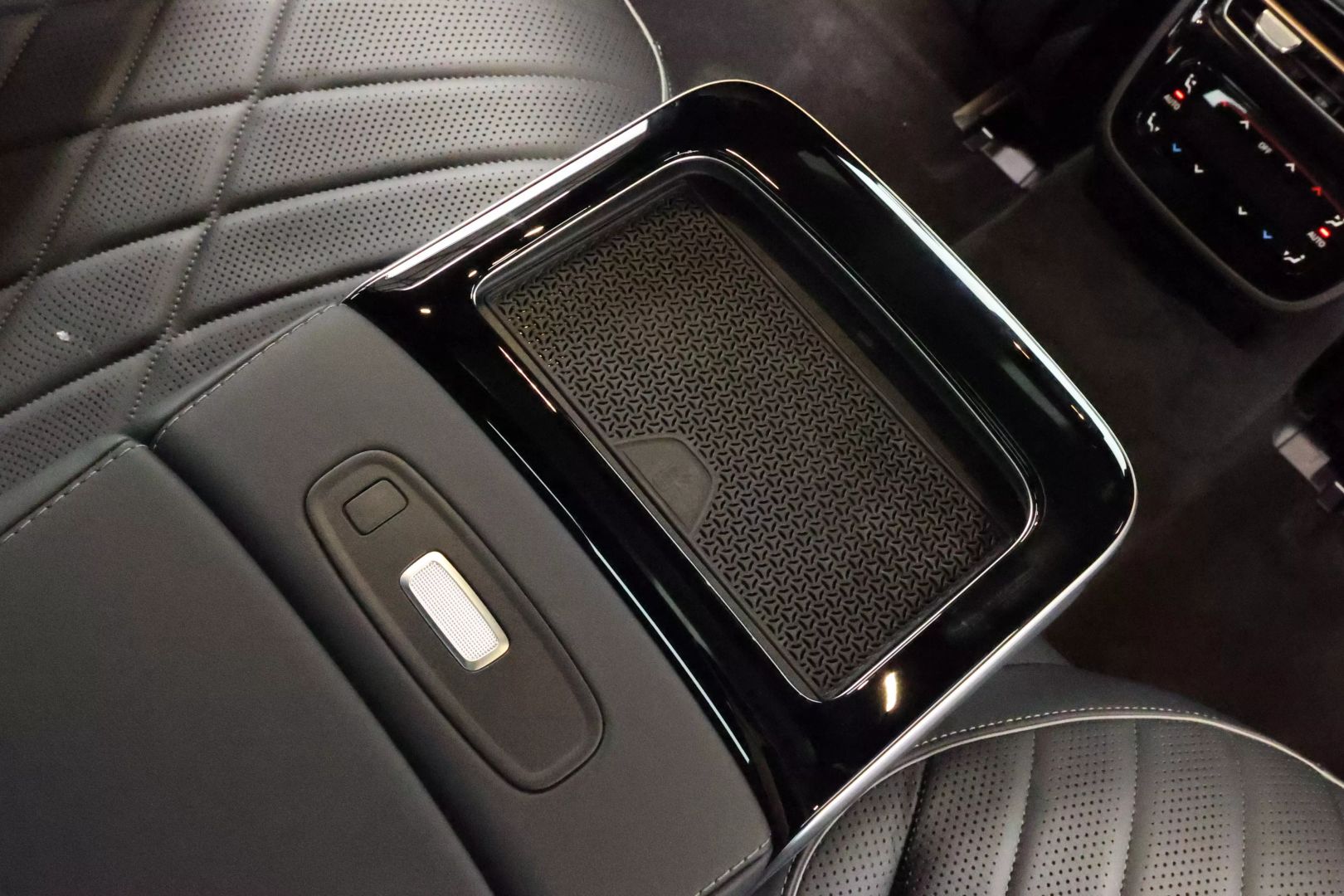 2023 Mercedes-benz Mercedes-eq Eqs - Image 95