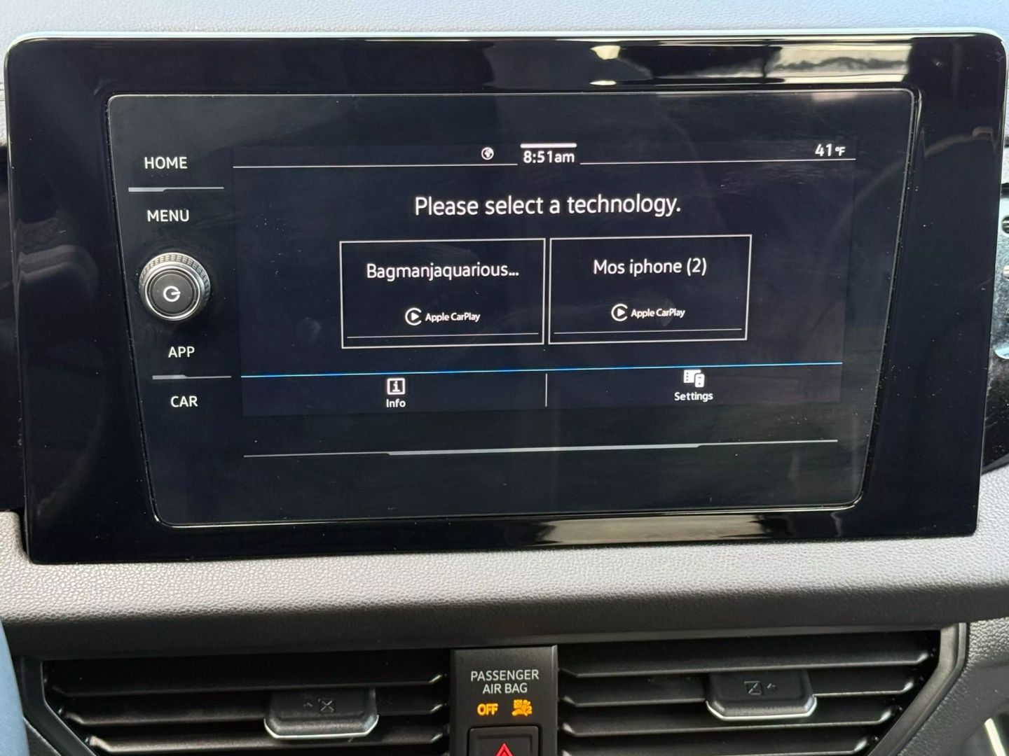 2025 Volkswagen Jetta - Image 34
