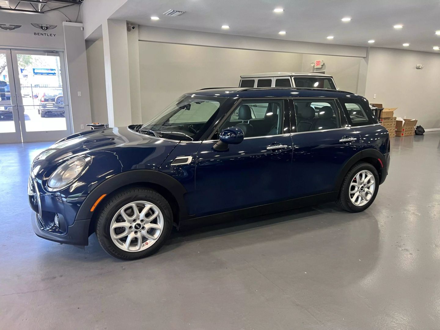 2017 Mini Clubman Cooper Hatchback 4d - Image 4