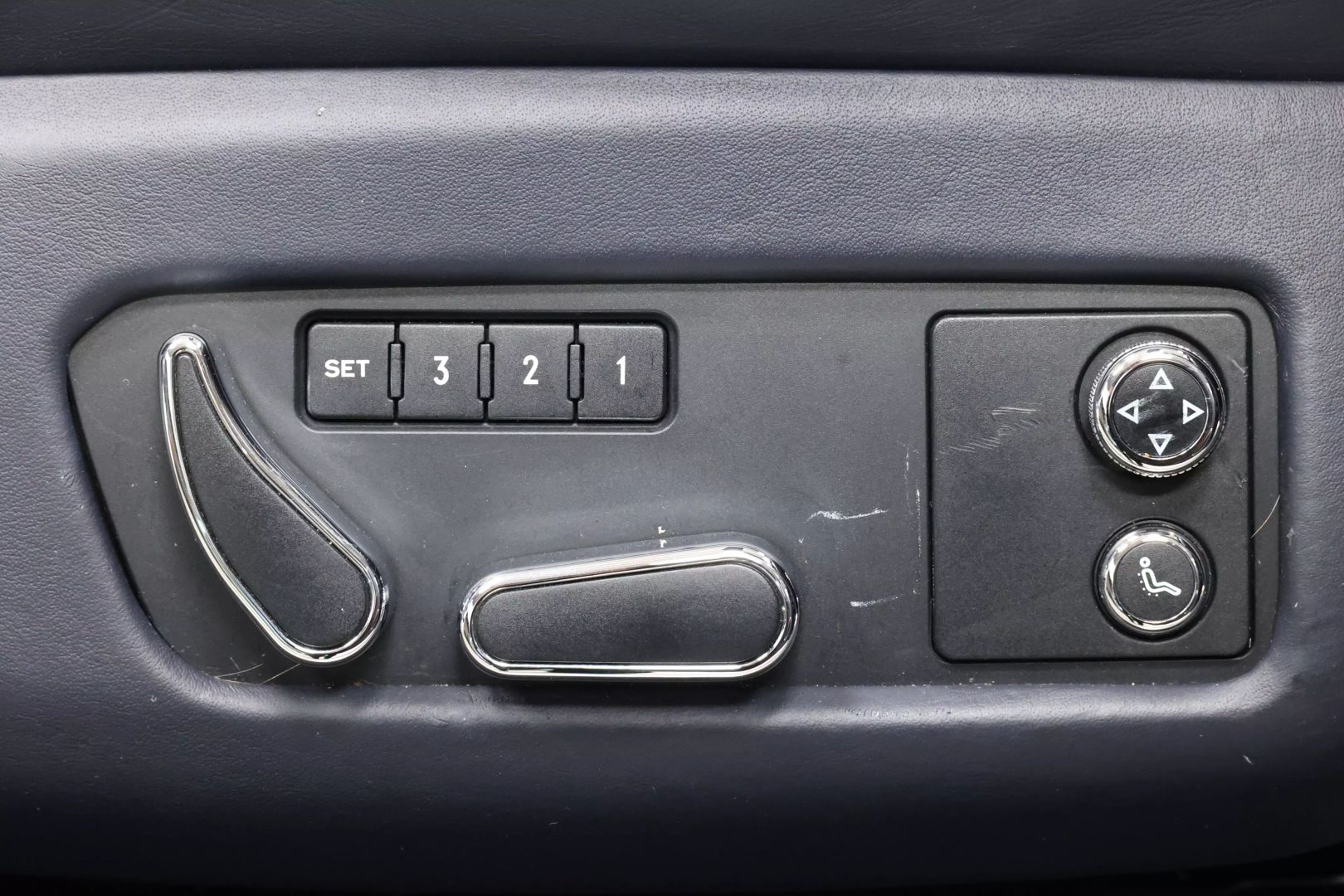 2013 Bentley Continental - Image 76