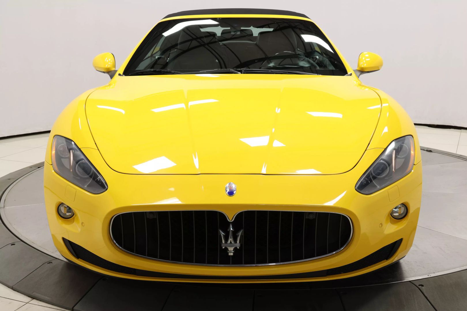 2011 Maserati Granturismo - Image 99
