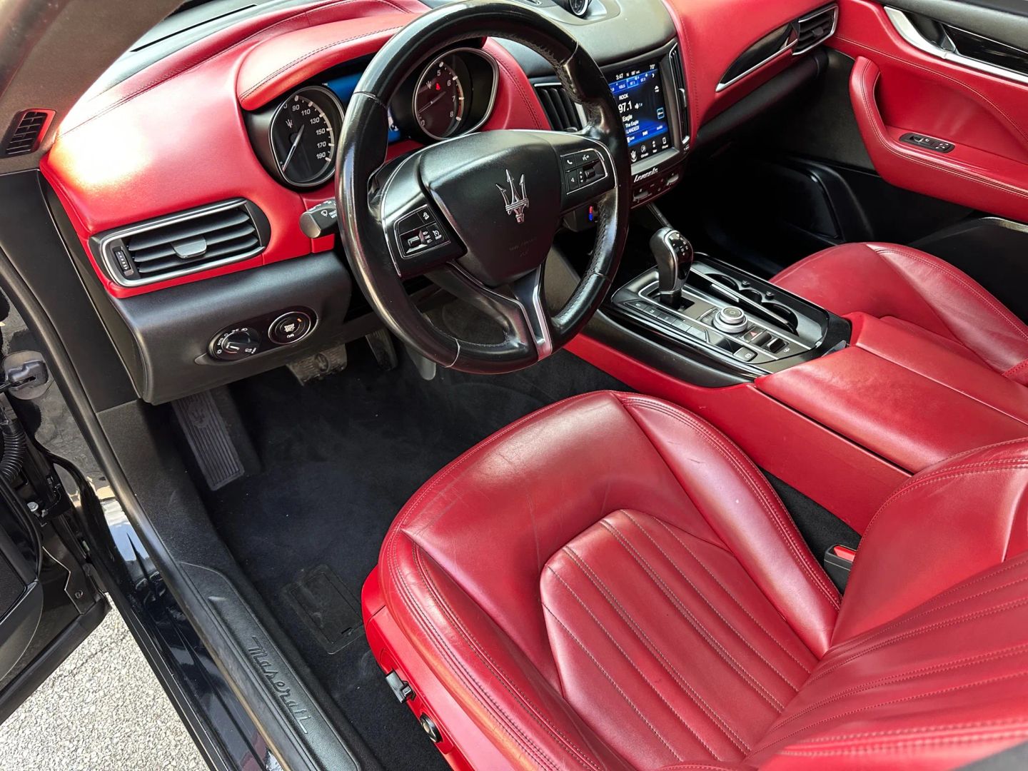 2017 Maserati Levante - Image 12