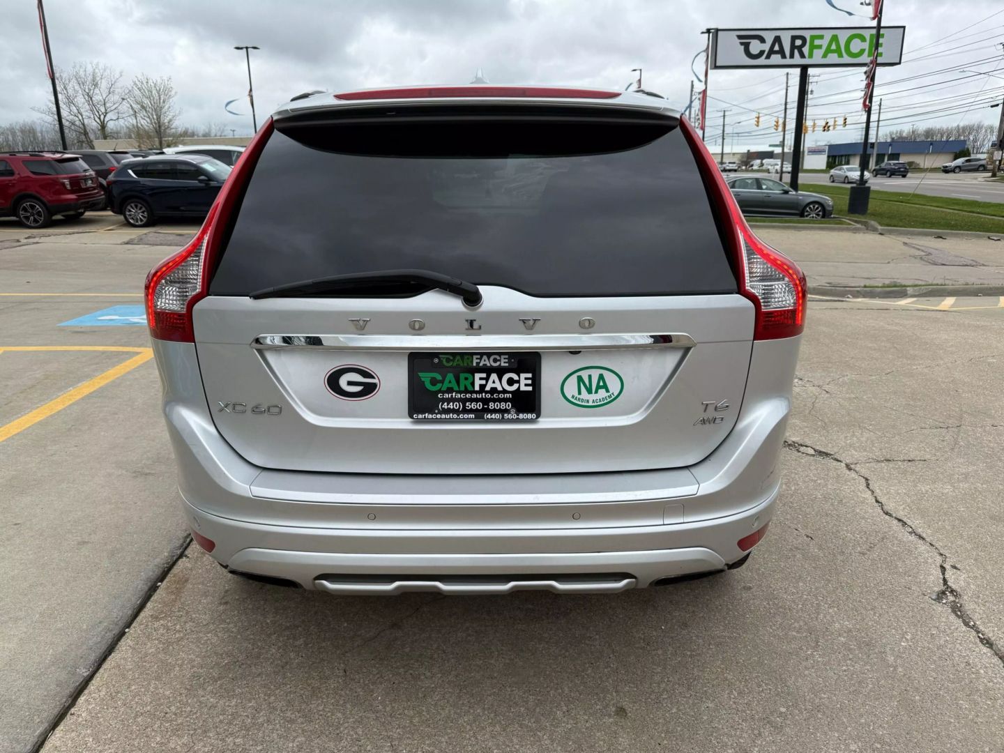 2017 Volvo Xc60 - Image 9