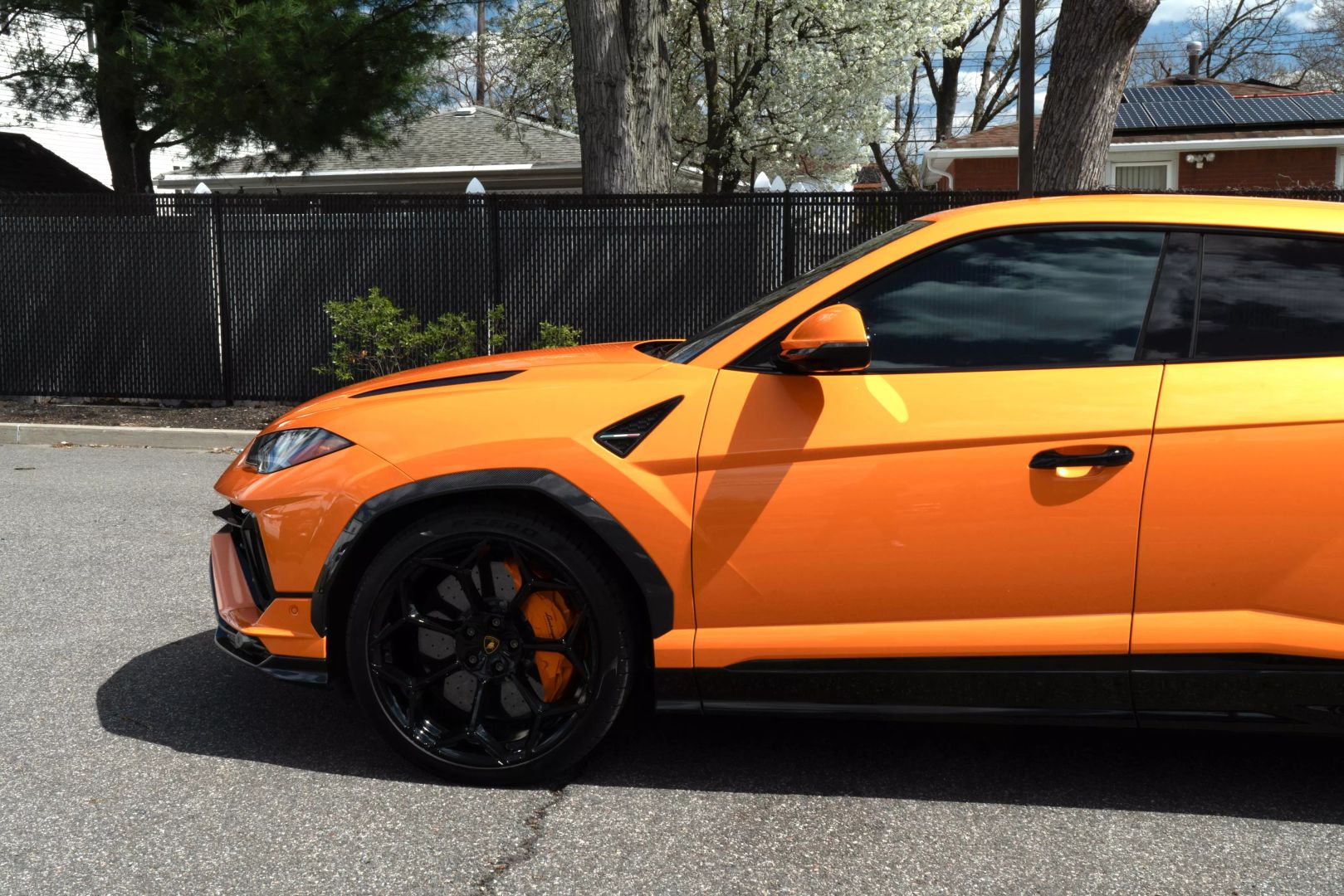 2023 Lamborghini Urus - Image 14