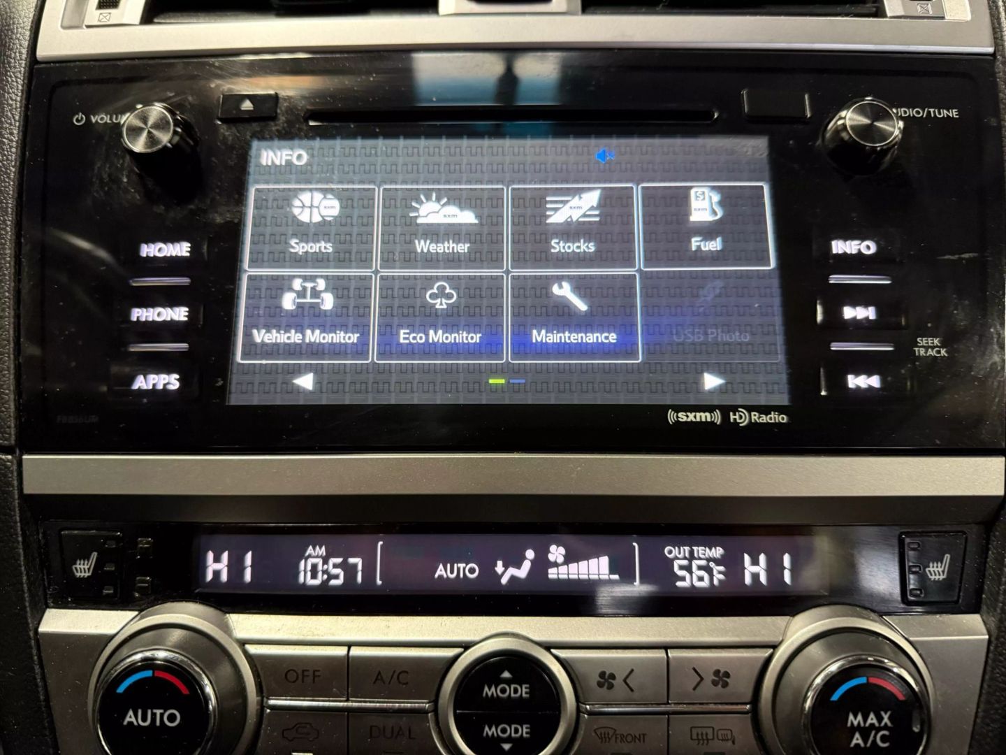 2017 Subaru Legacy - Image 31