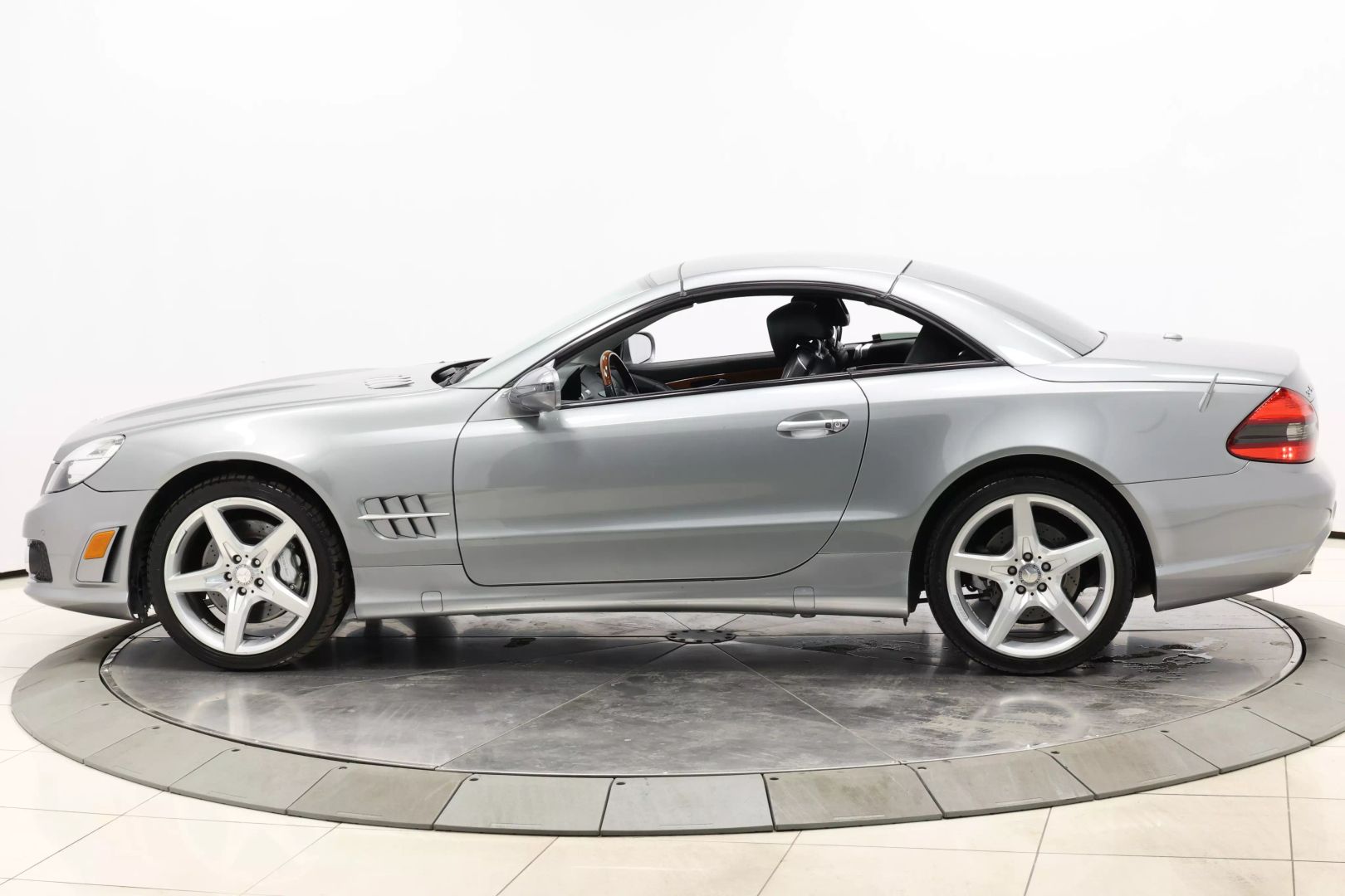 2011 Mercedes-benz Sl-class - Image 6