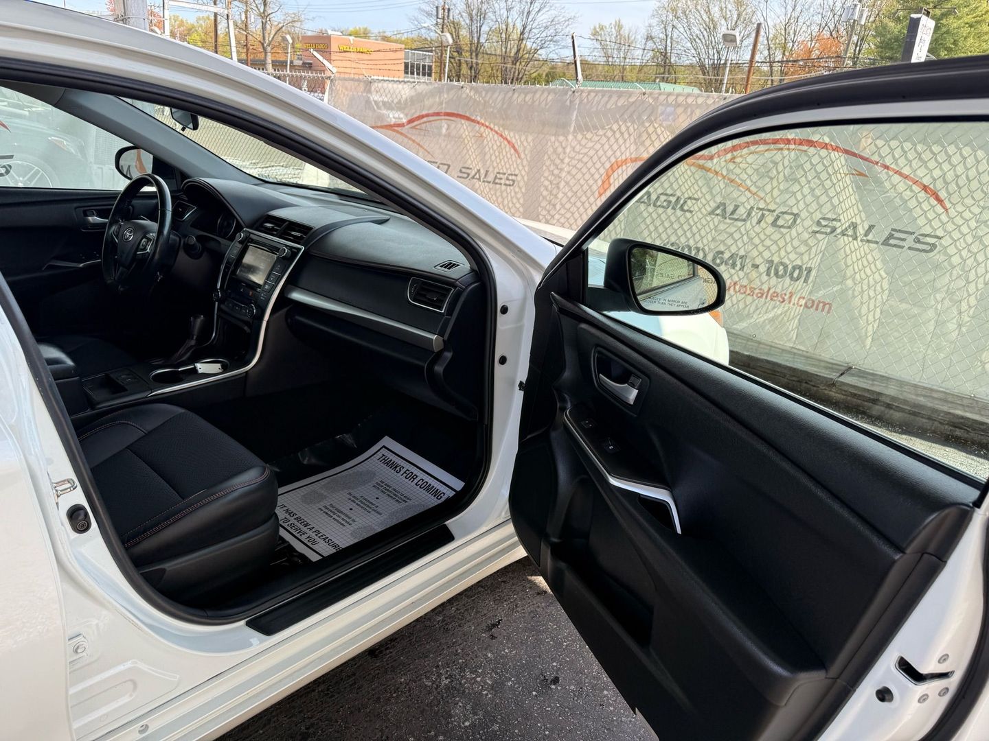 2016 Toyota Camry - Image 24