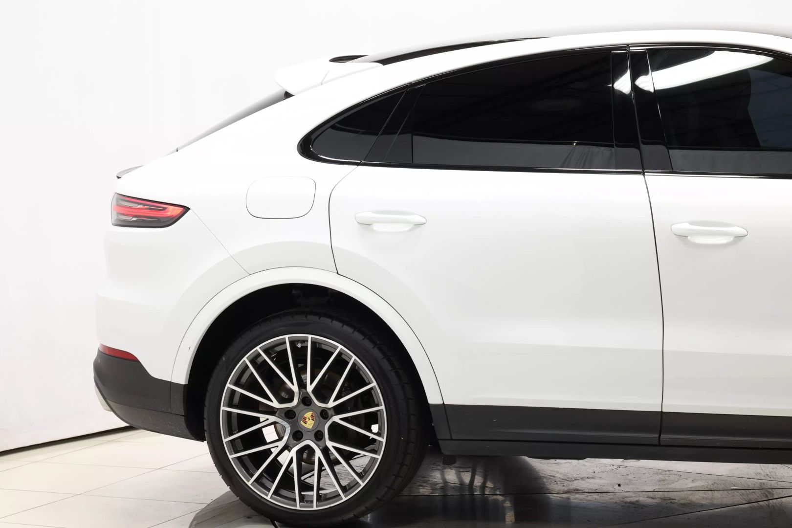 2021 Porsche Cayenne Coupe - Image 69