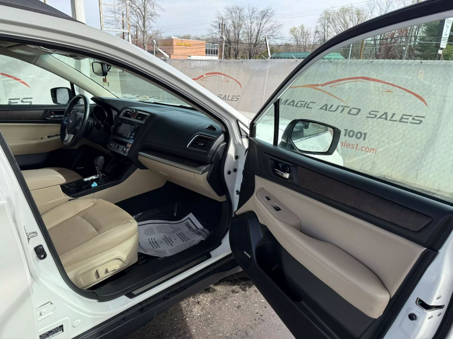 2016 Subaru Outback - Image 24
