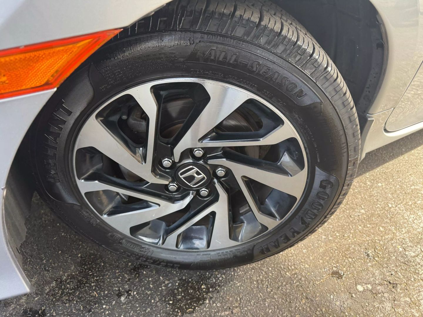 2016 Honda Civic - Image 33