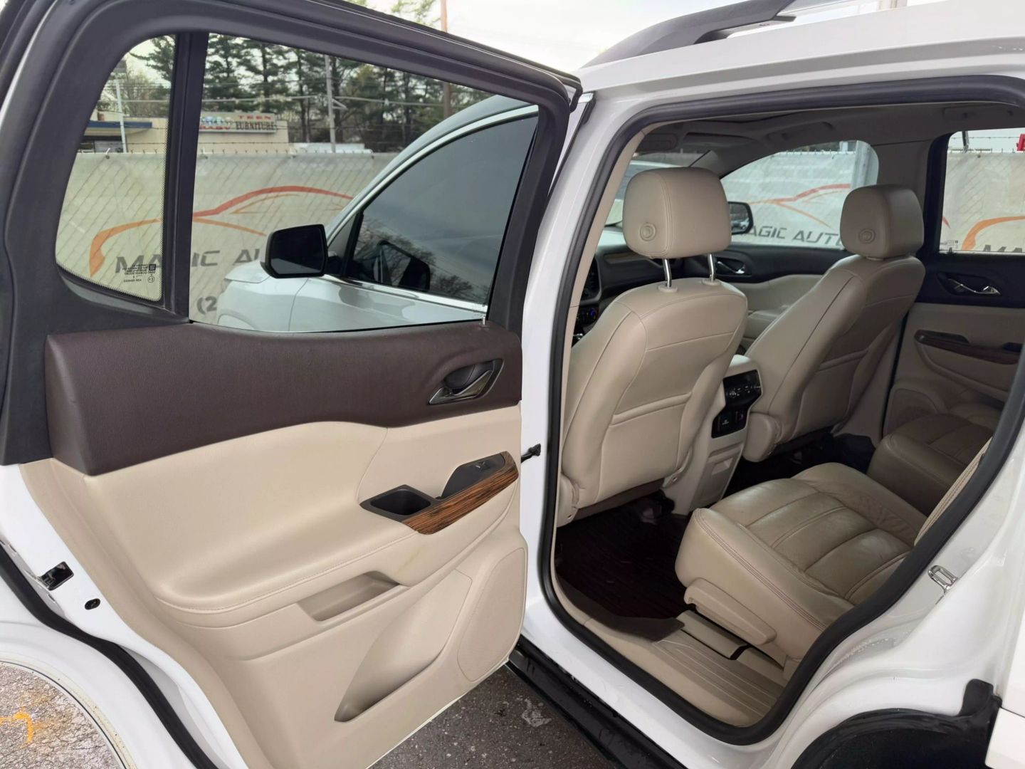 2017 Gmc Acadia - Image 17