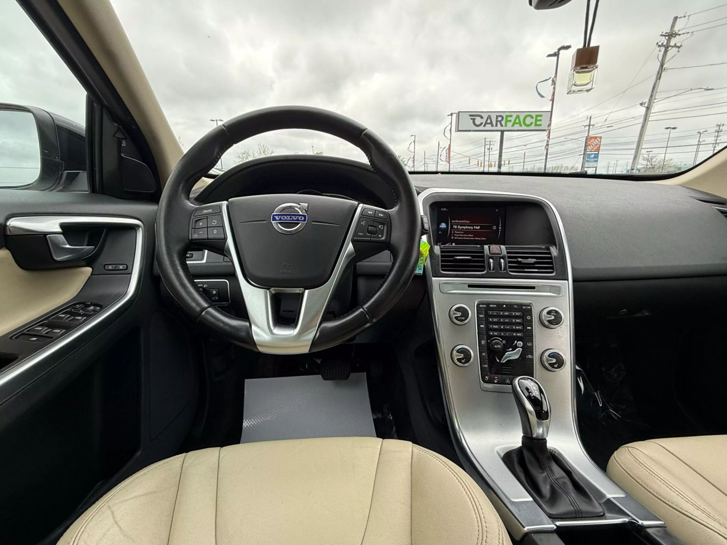 2017 Volvo Xc60 - Image 26