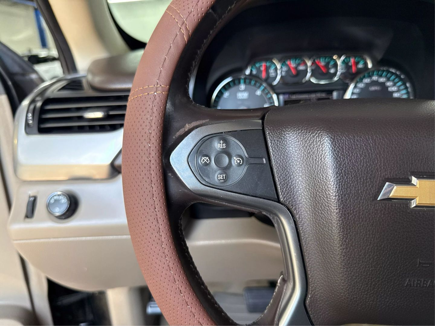 2016 Chevrolet Tahoe - Image 21