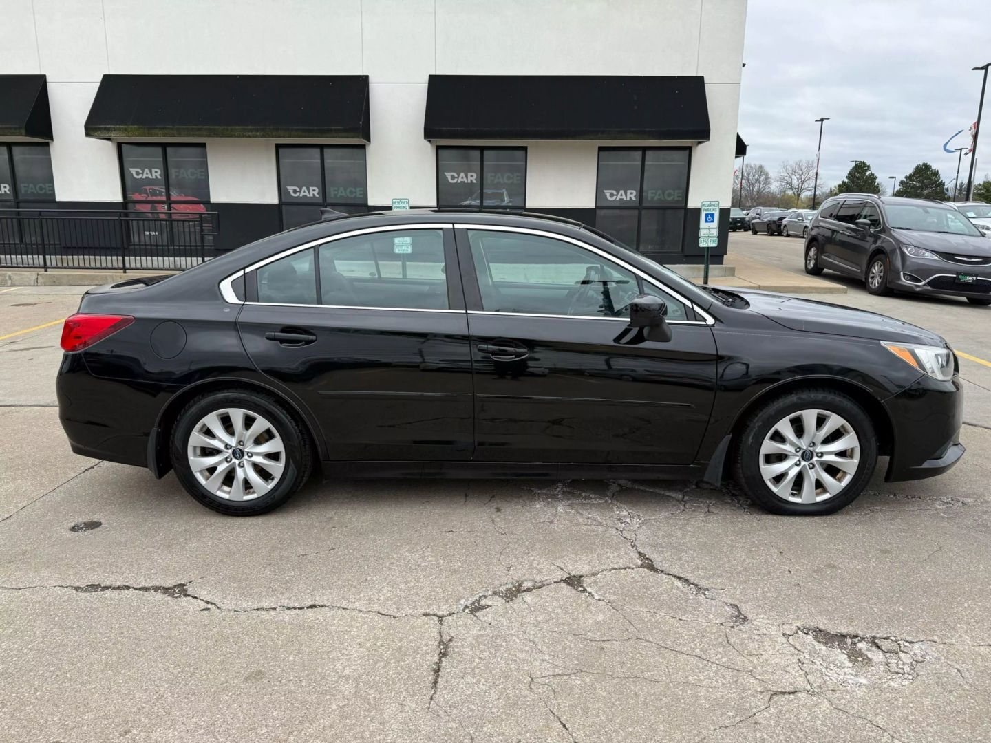 2017 Subaru Legacy - Image 15