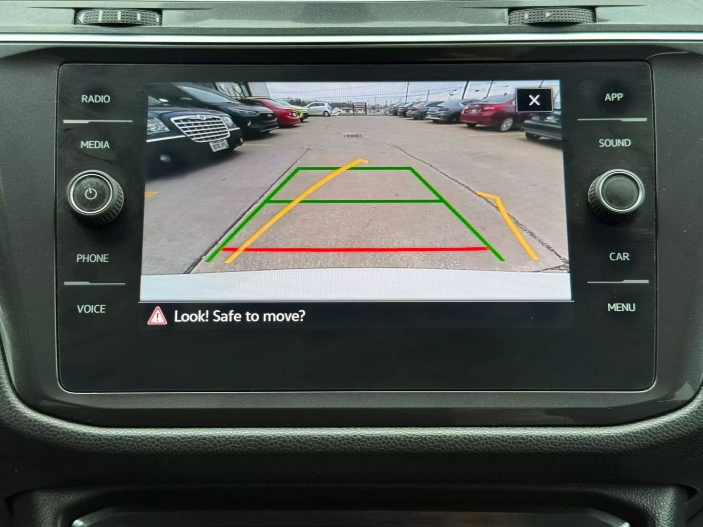 2021 Volkswagen Tiguan - Image 42