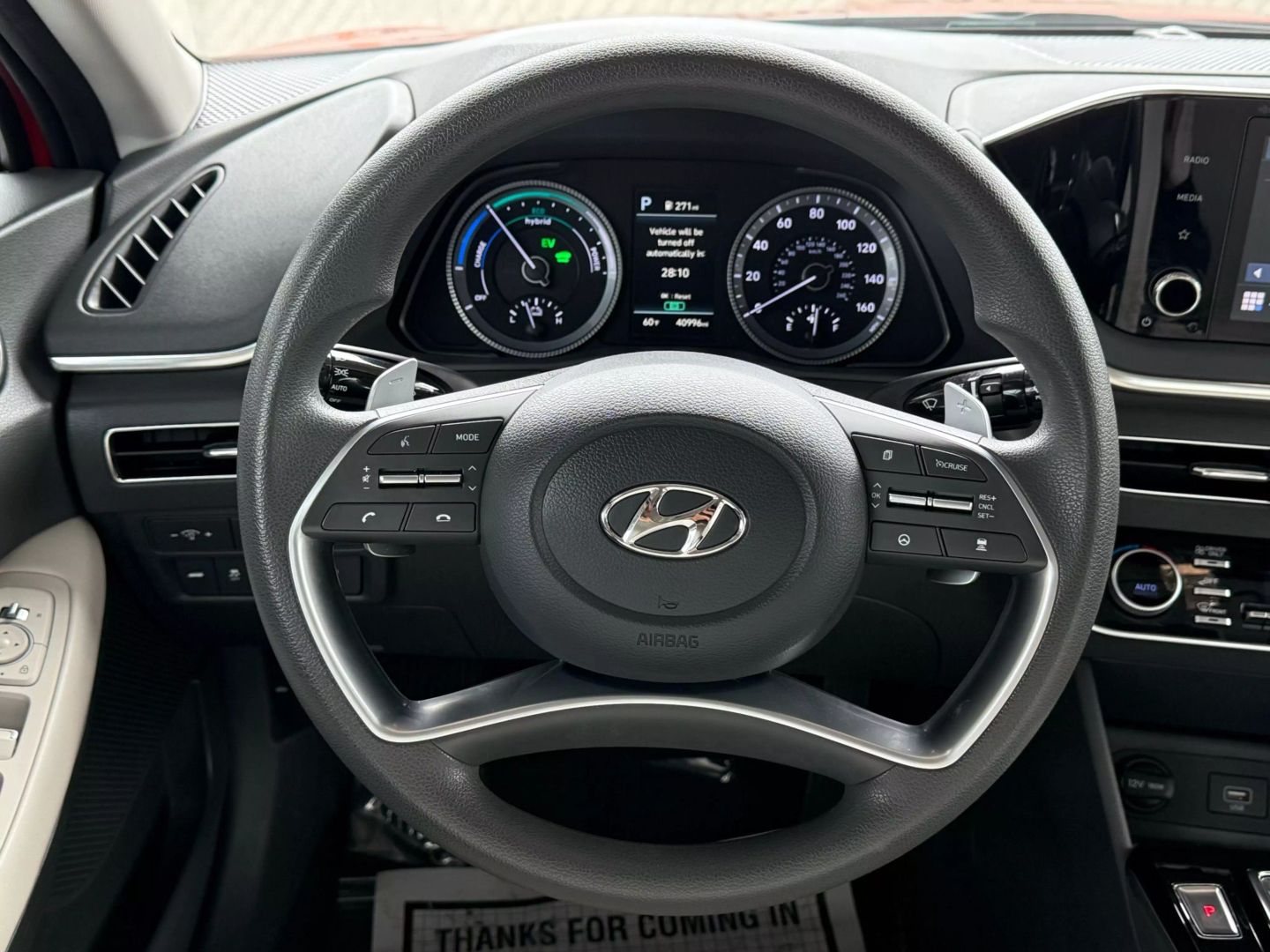 2022 Hyundai Sonata Hybrid - Image 32