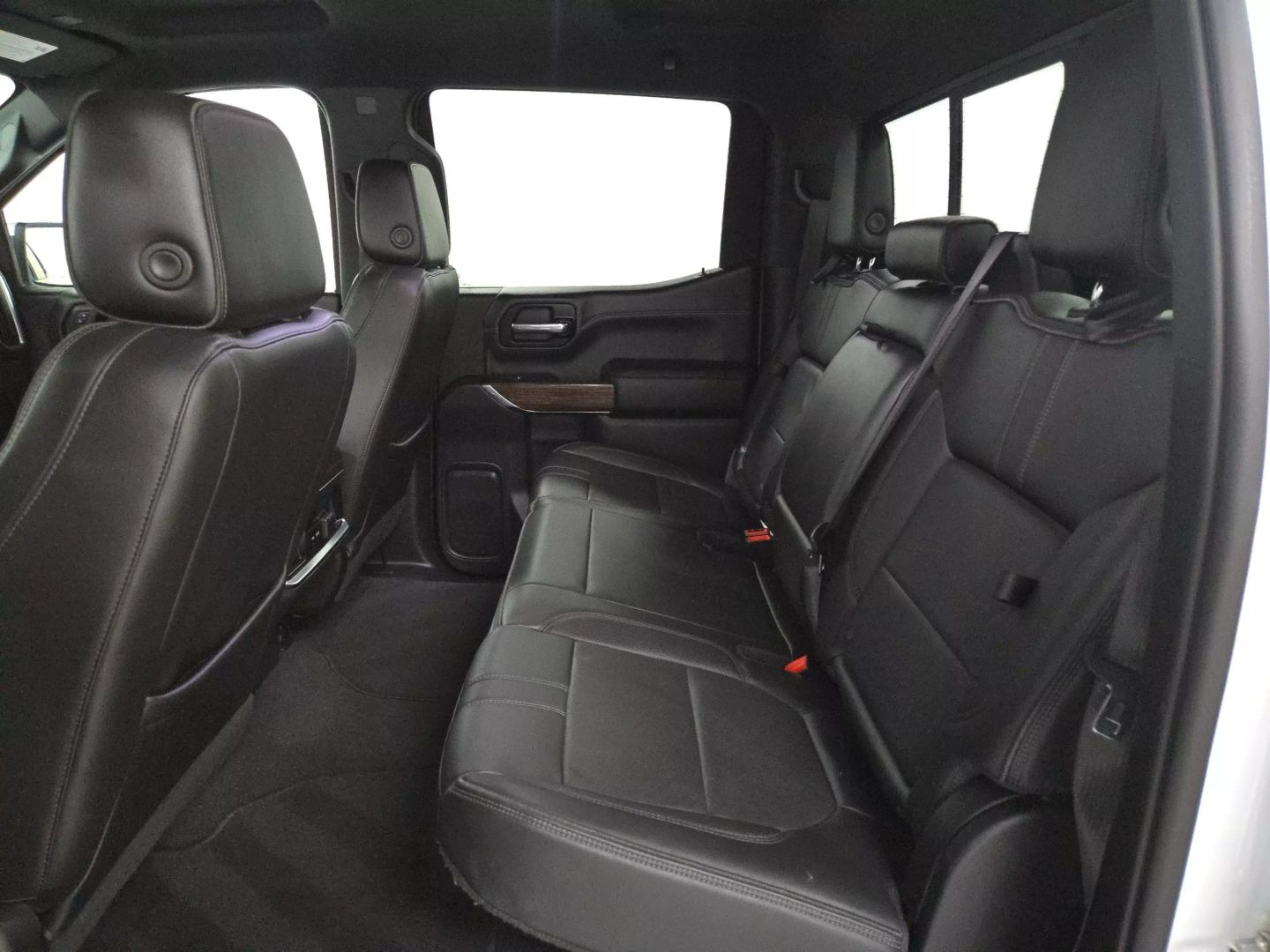 2022 Chevrolet Silverado 1500 Limited Crew Cab - Image 10