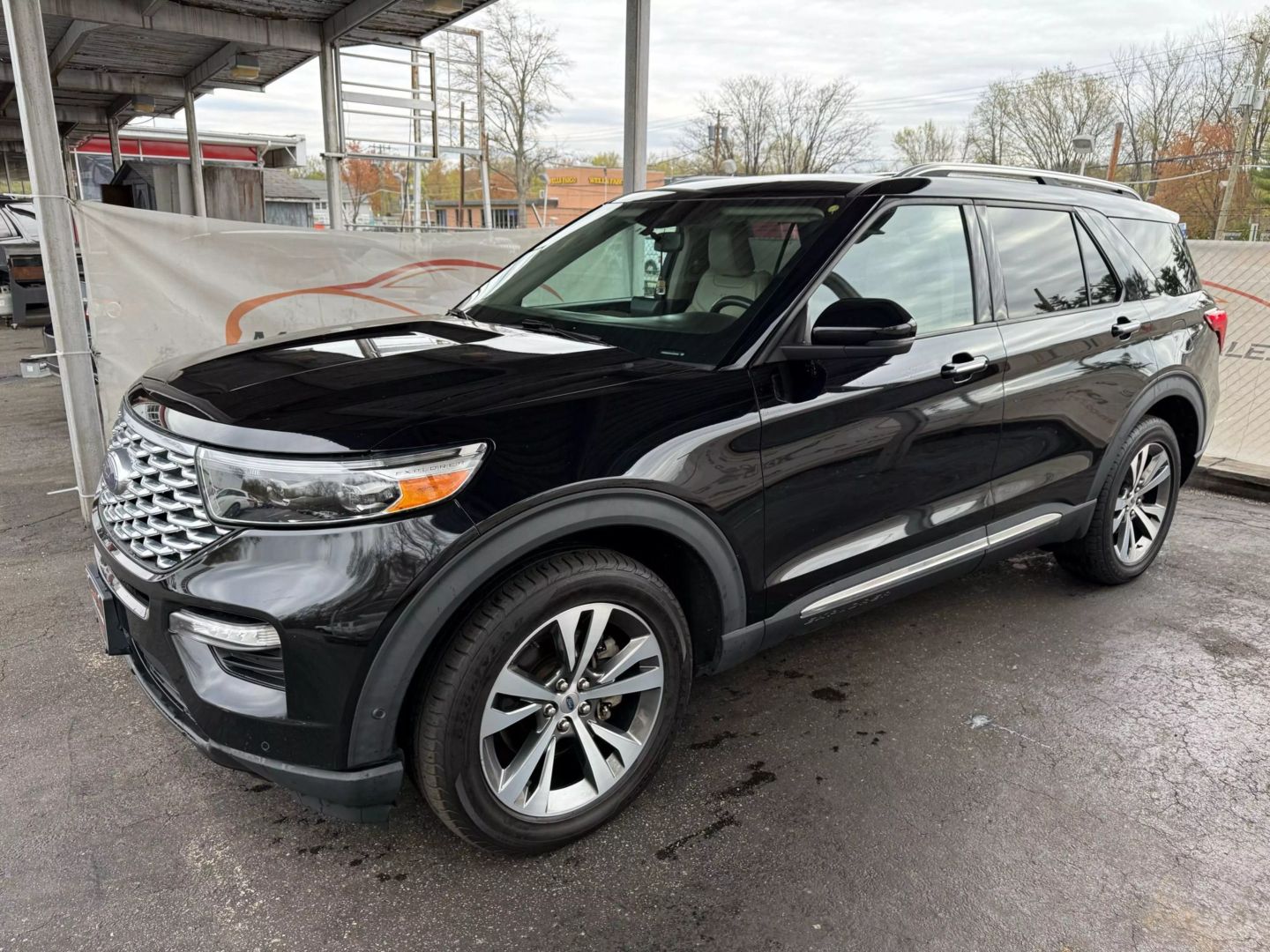 2020 Ford Explorer - Image 8