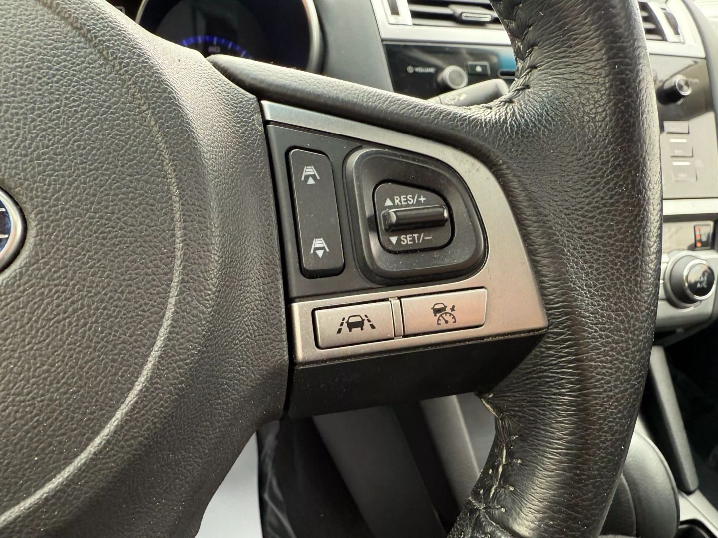 2017 Subaru Outback - Image 31