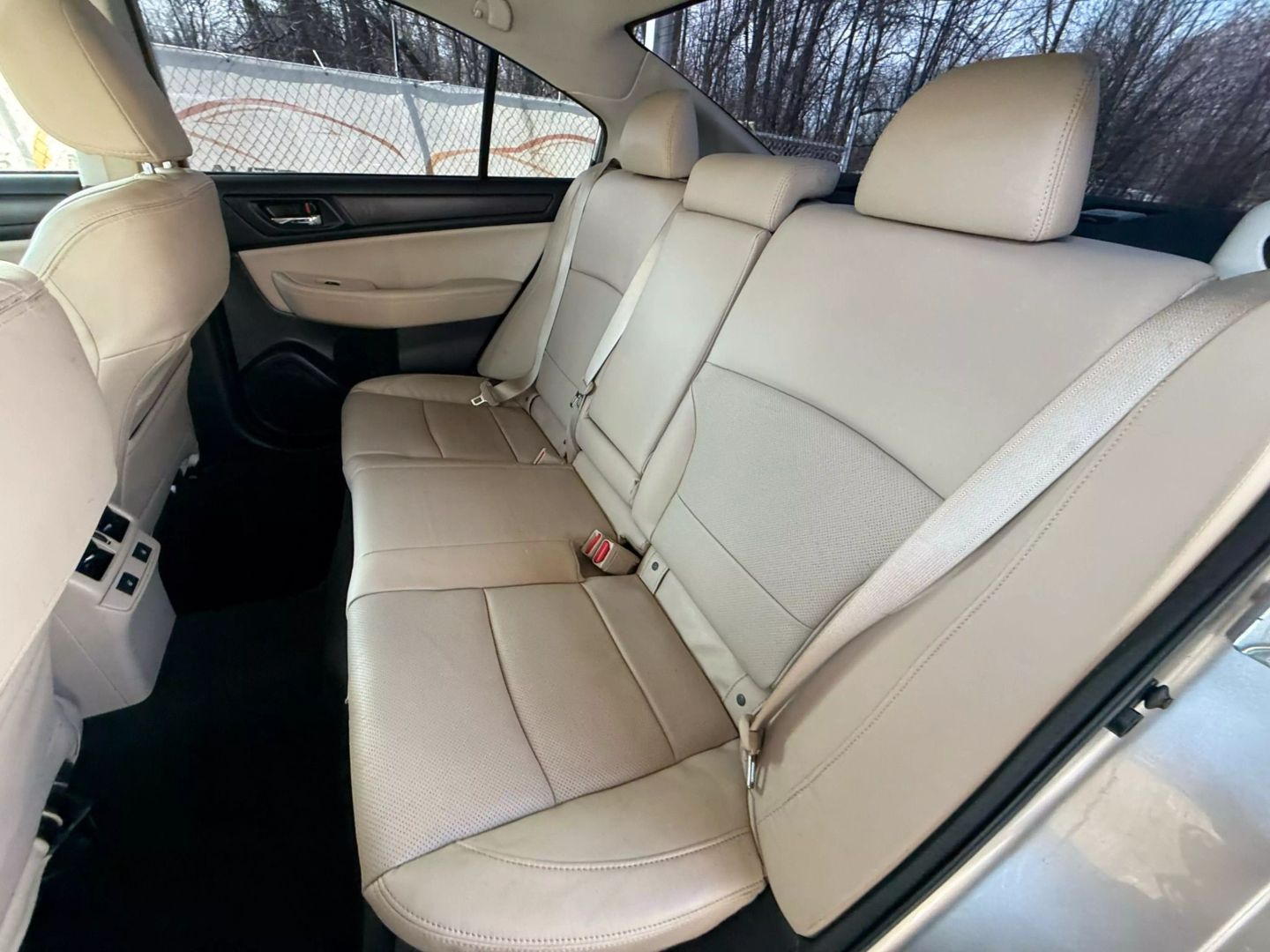 2017 Subaru Legacy - Image 19