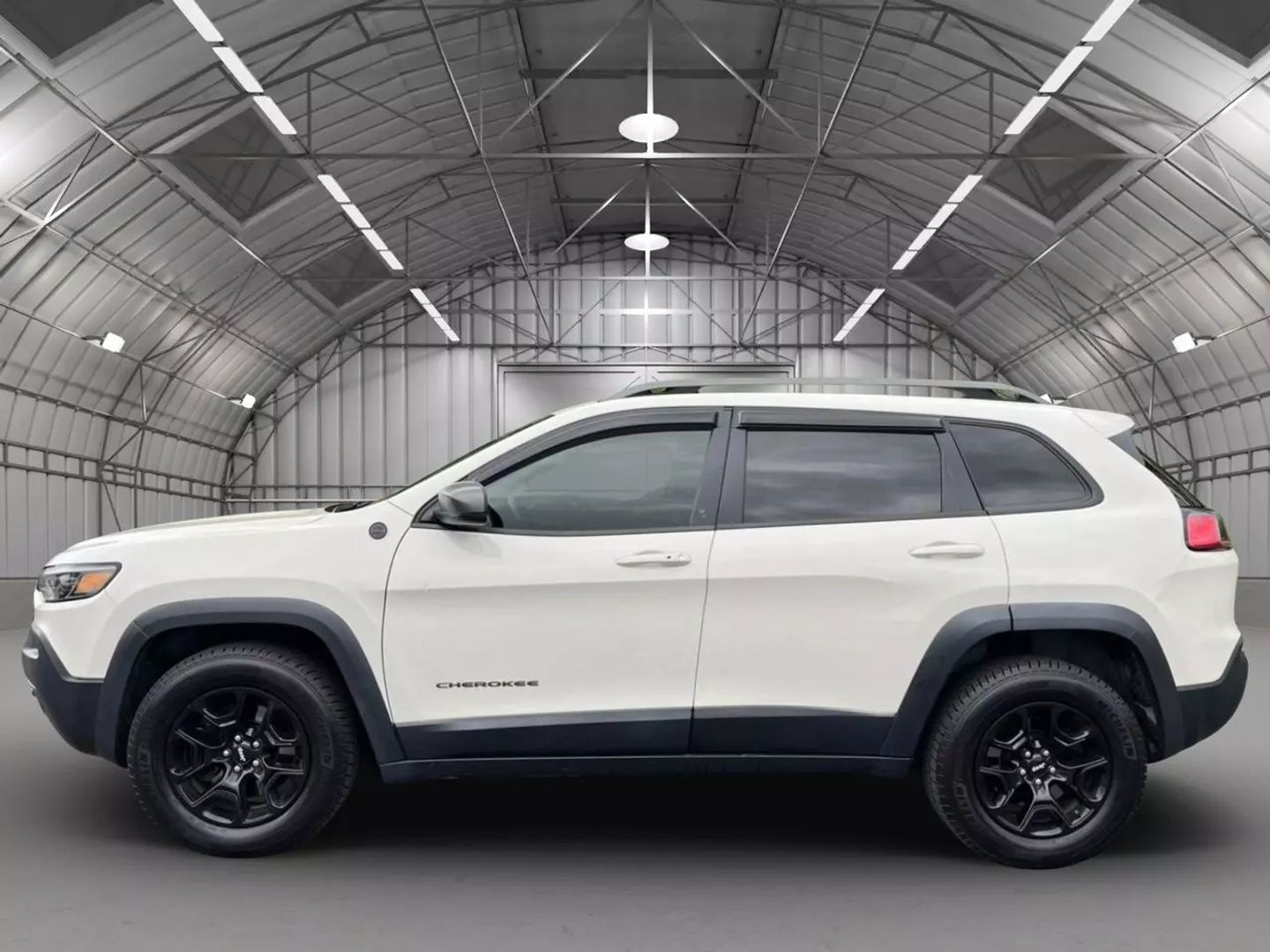 Used 2019 Jeep Cherokee Trailhawk with VIN 1C4PJMBX4KD410714 for sale in Kansas City
