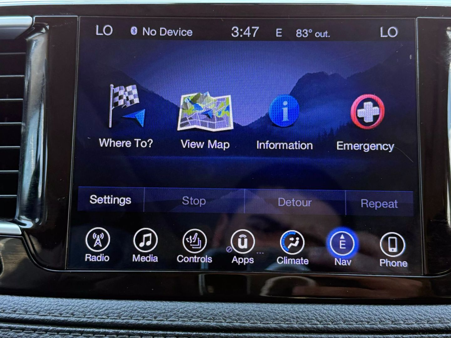 2017 Chrysler Pacifica - Image 50