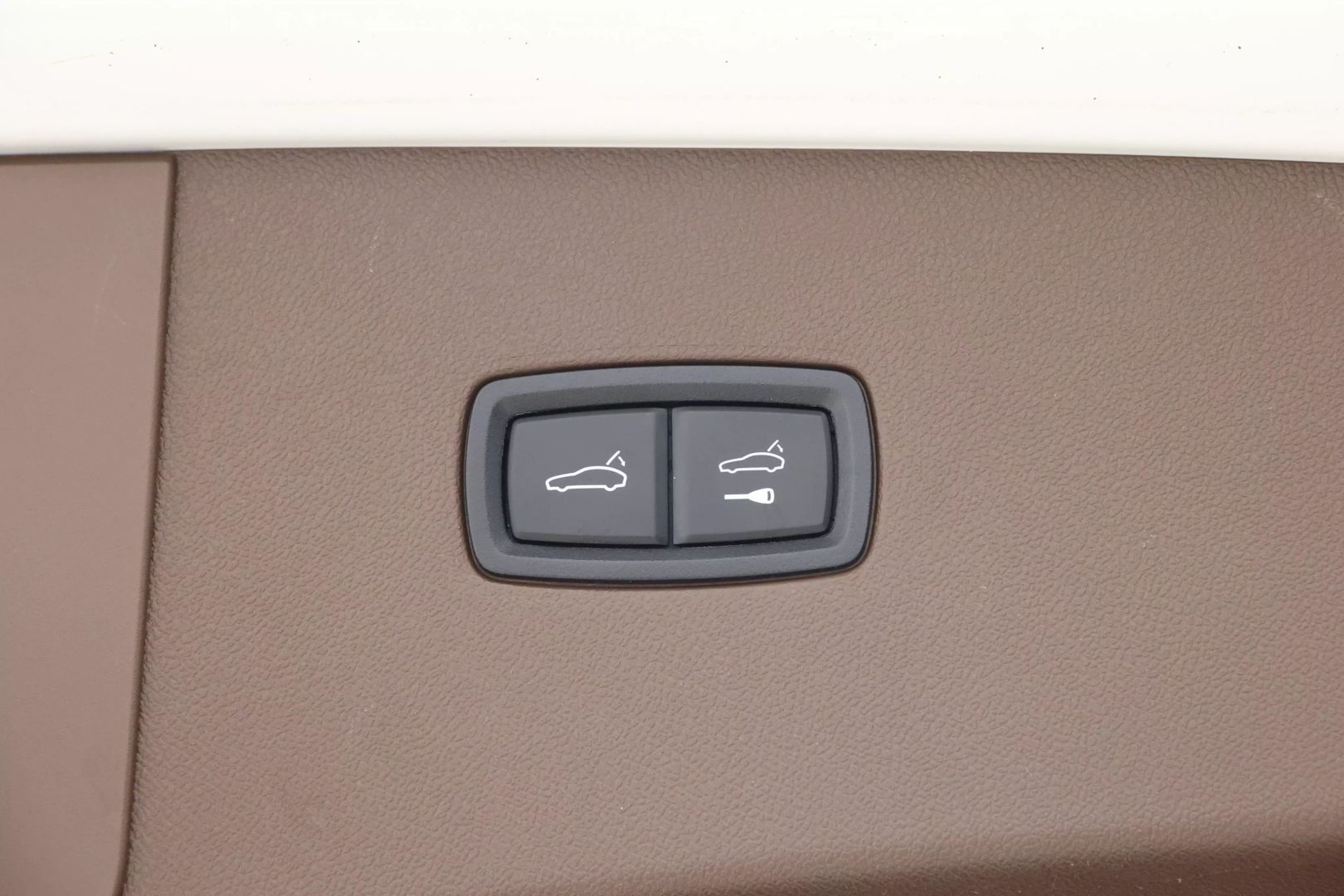 2021 Porsche Cayenne Coupe - Image 66