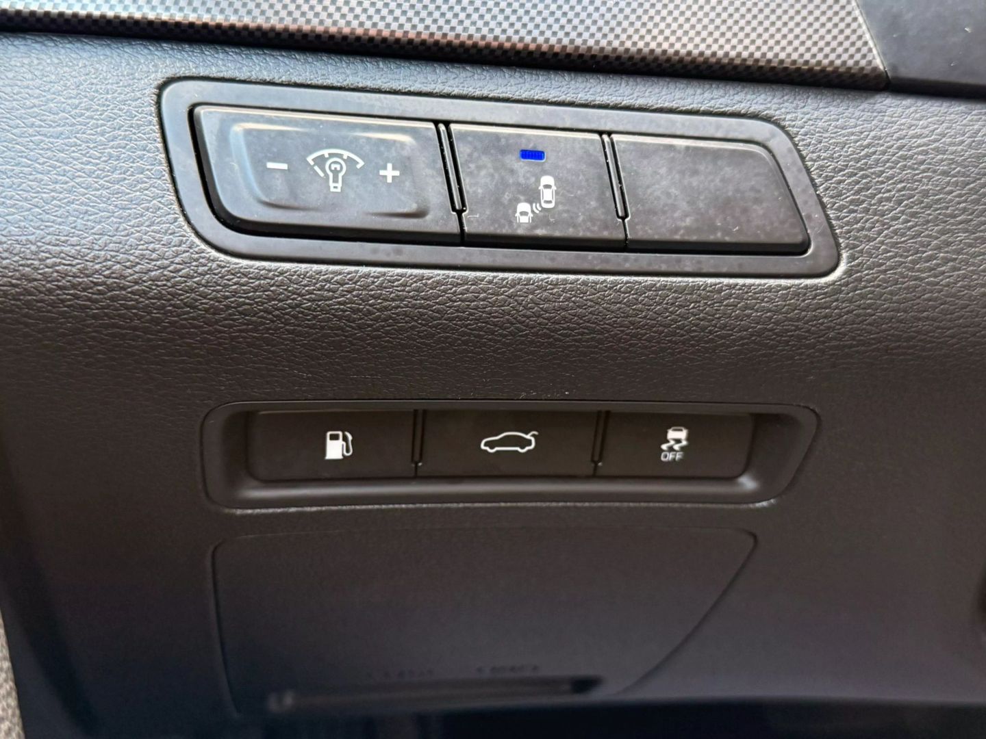 2015 Hyundai Sonata - Image 41