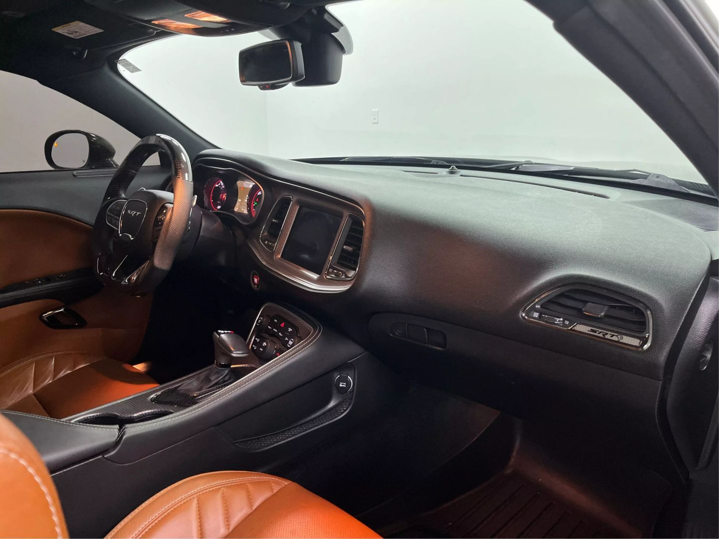 2019 Dodge Challenger - Image 28